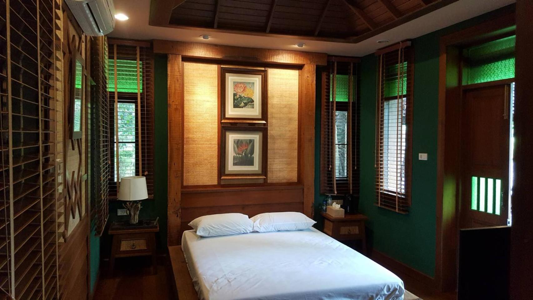 Vanilla hill (hill lodge)