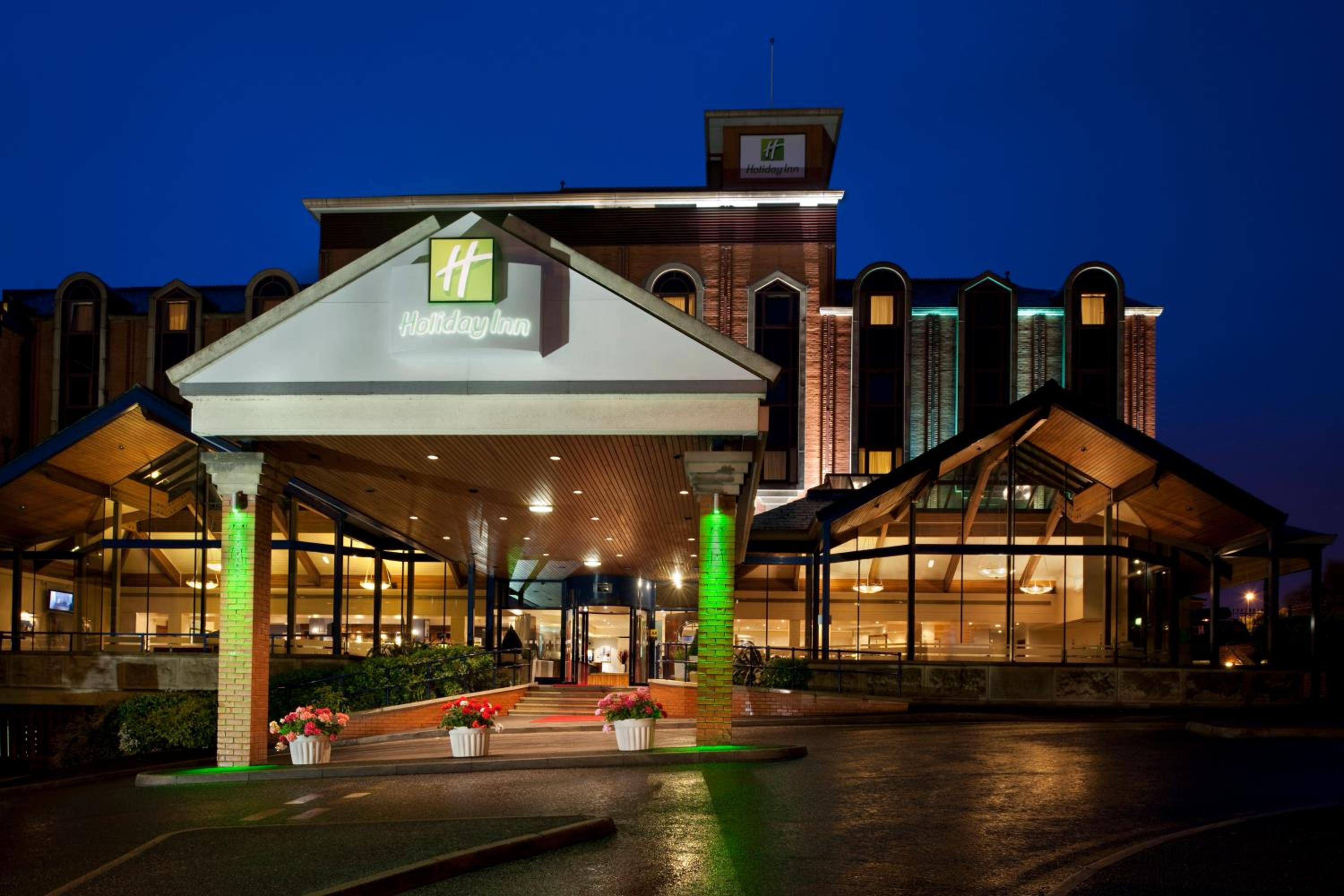 Bolton Vacations - Holiday Inn Bolton Centre, an IHG Hotel - Property Image 4