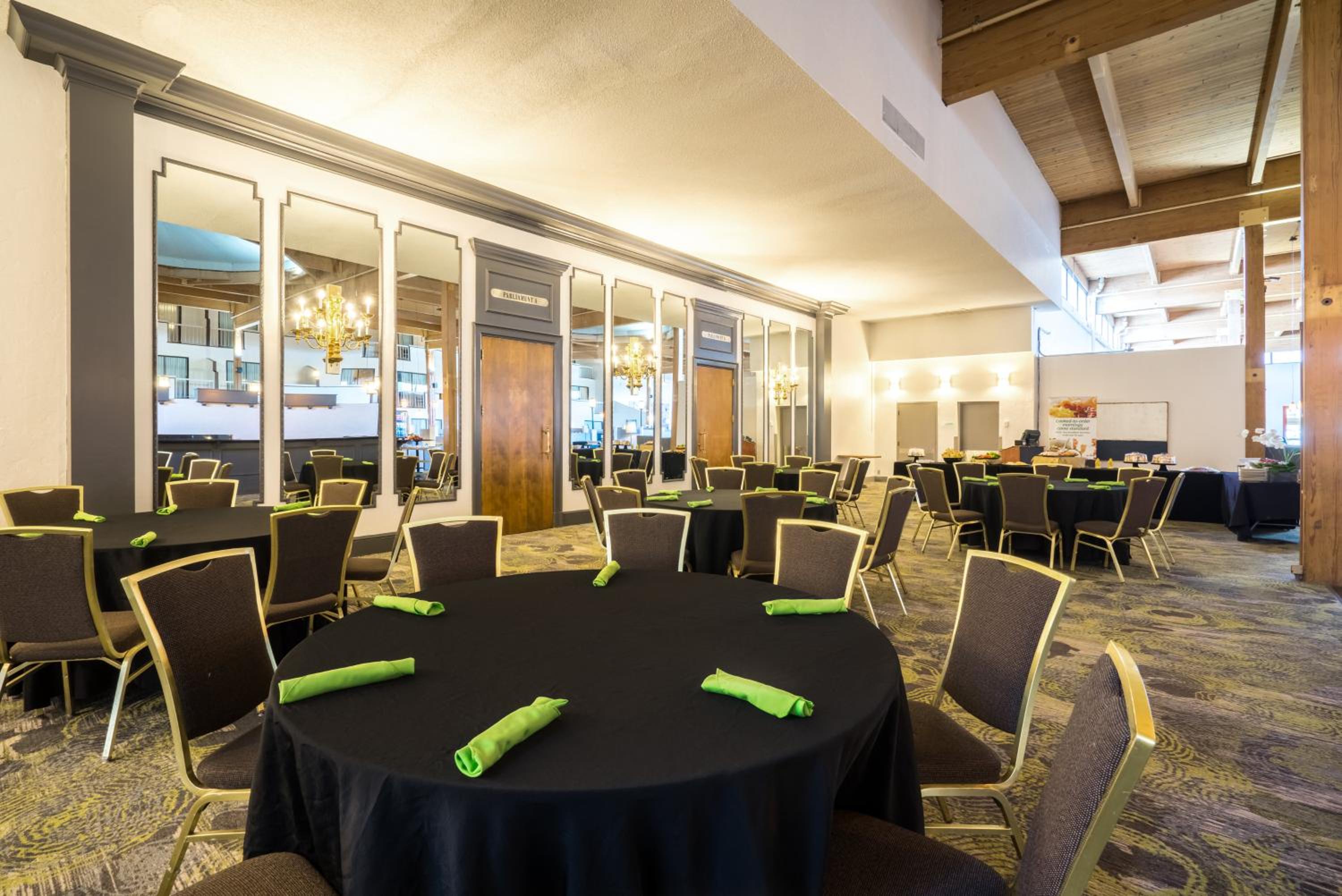 Mansfield Vacations - enVision Hotel  Conference Center Mansfield-Foxboro - Property Image 41