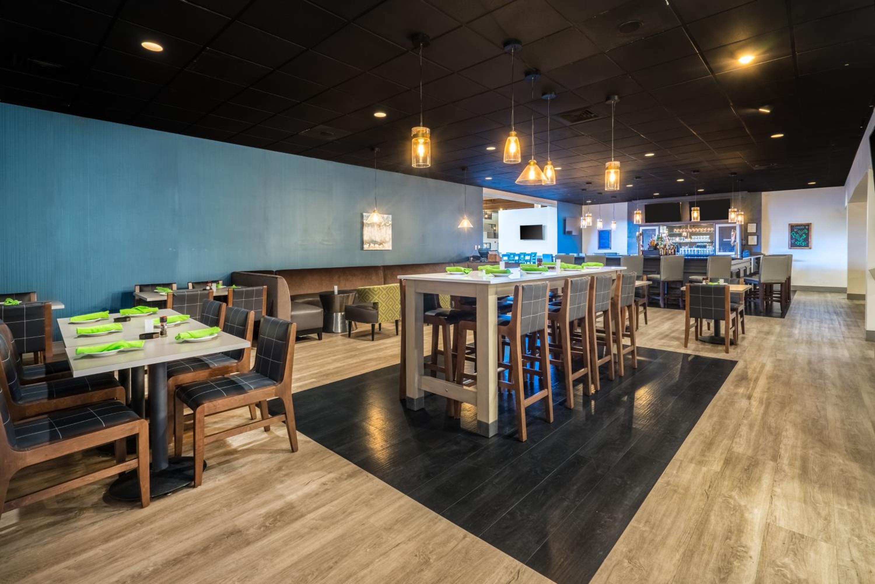 Mansfield Vacations - enVision Hotel  Conference Center Mansfield-Foxboro - Property Image 8