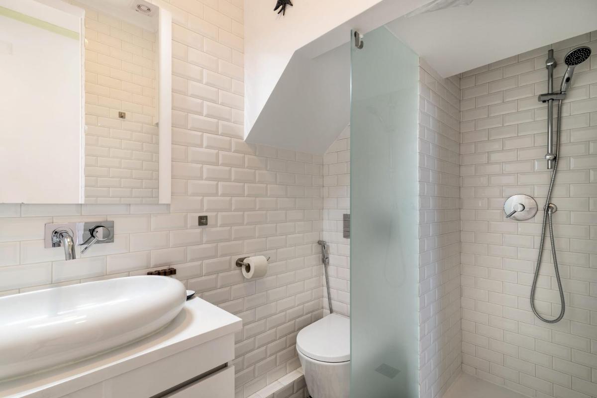 GuestReady - Contemporary apt in Central Lisbon view 4