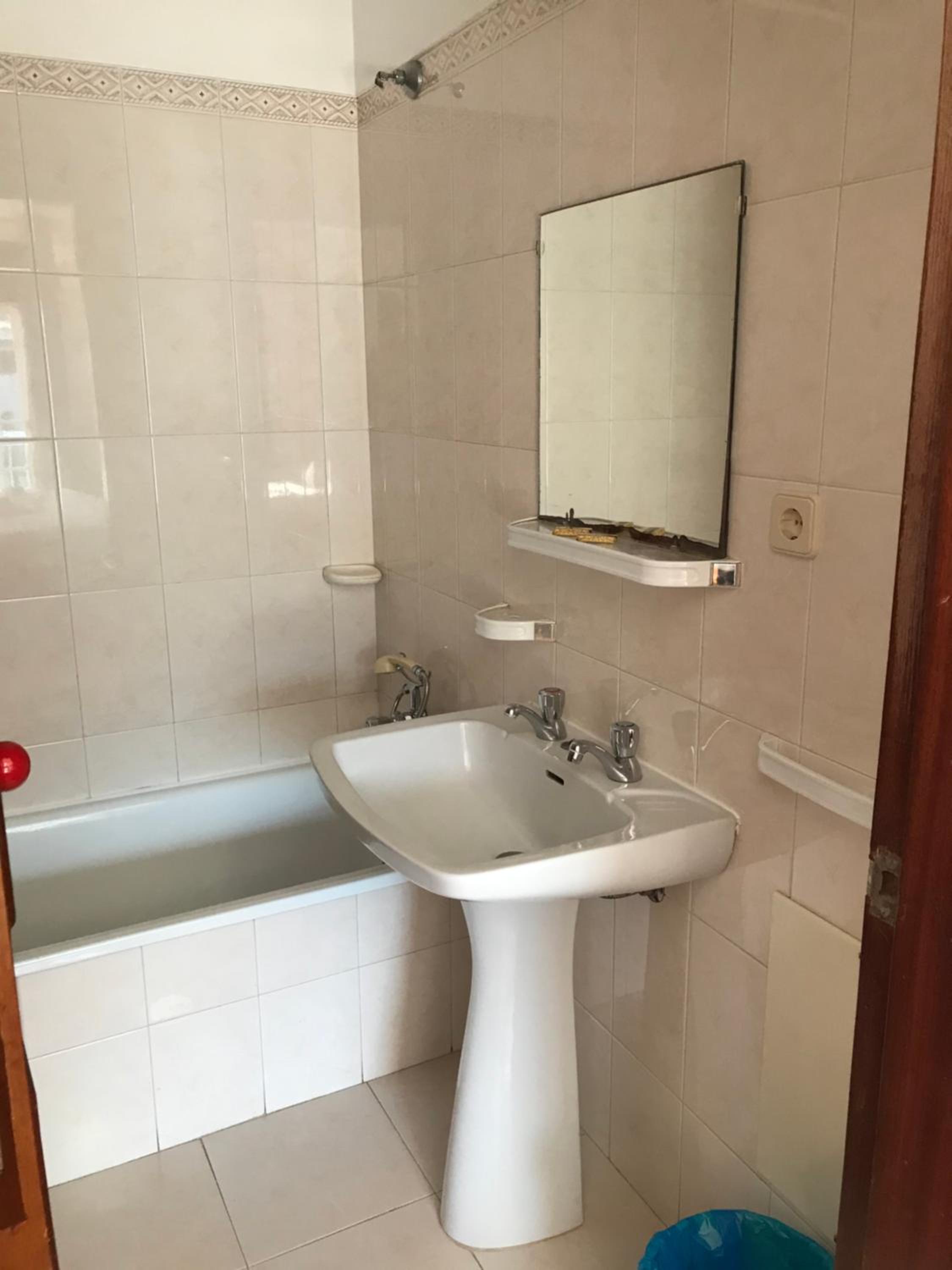 Lagos Central Suite DBV Guesthouse