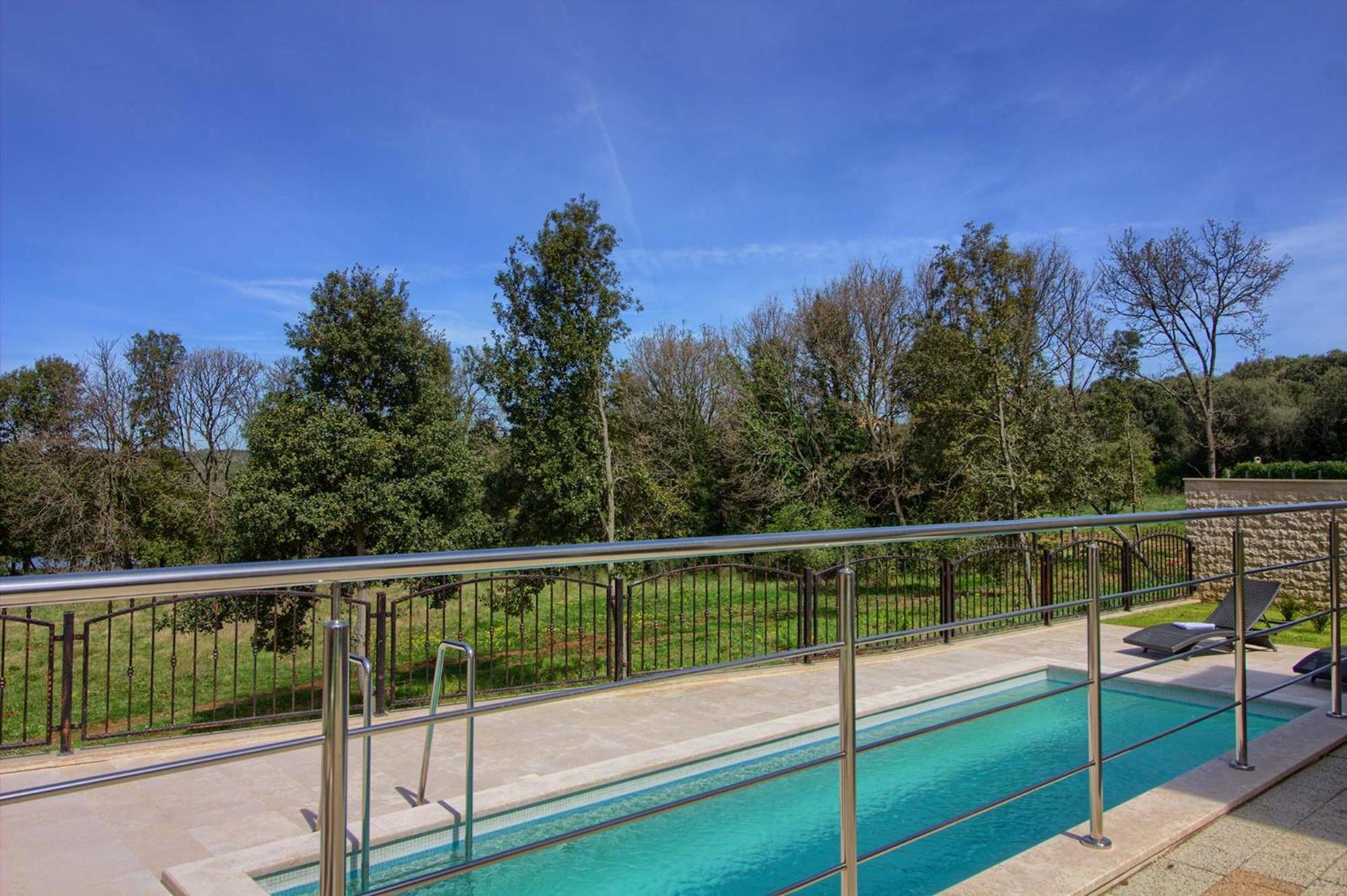 Complex of 2 villas Banjole-Marisol with 2 private pools for up to 20 persons only 200m from the beach - WiiBuk