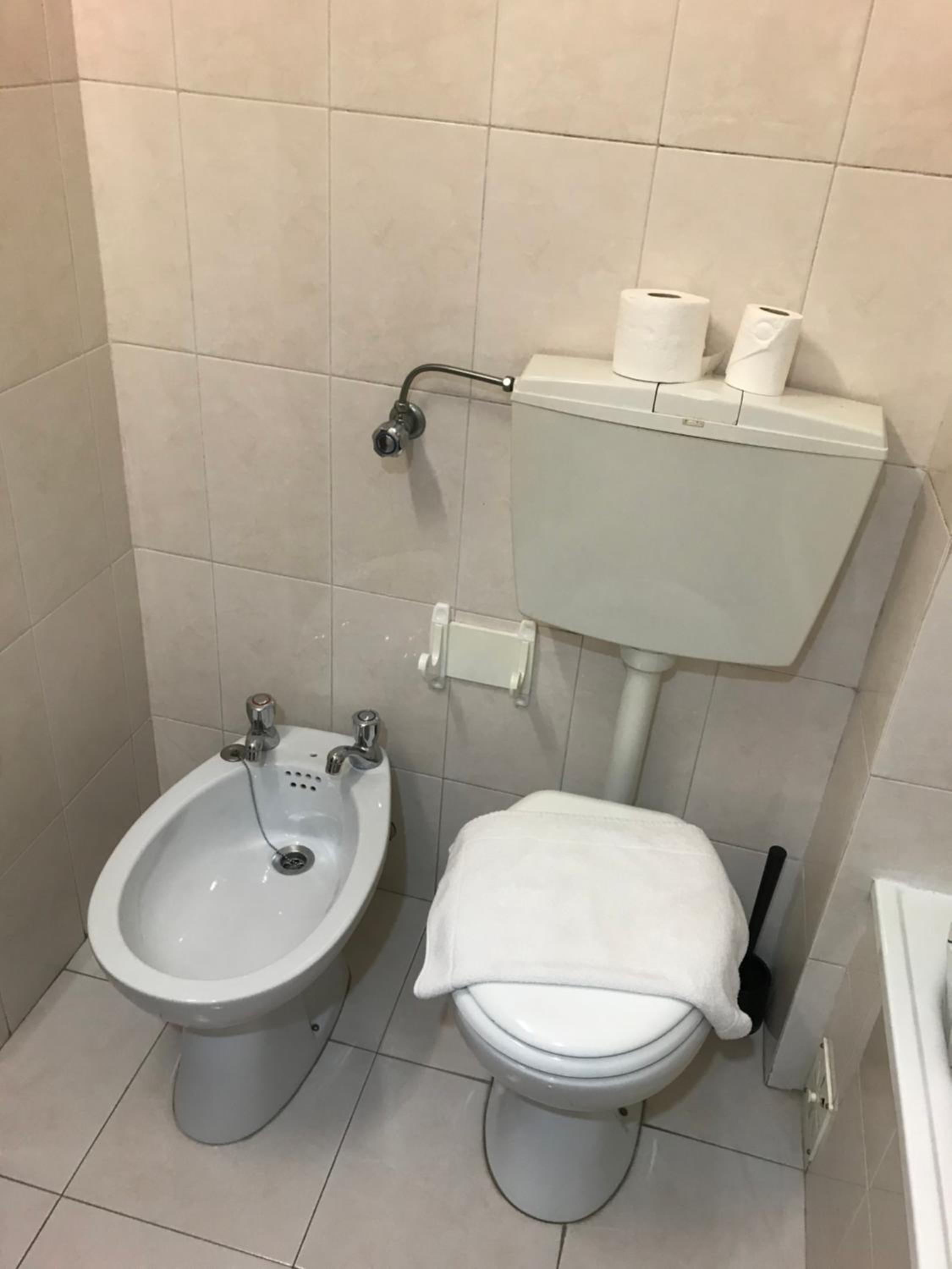 Lagos Central Suite DBV Guesthouse