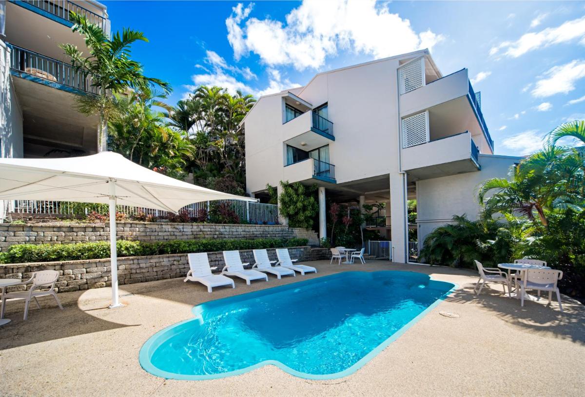 OCEAN VIEWS 10