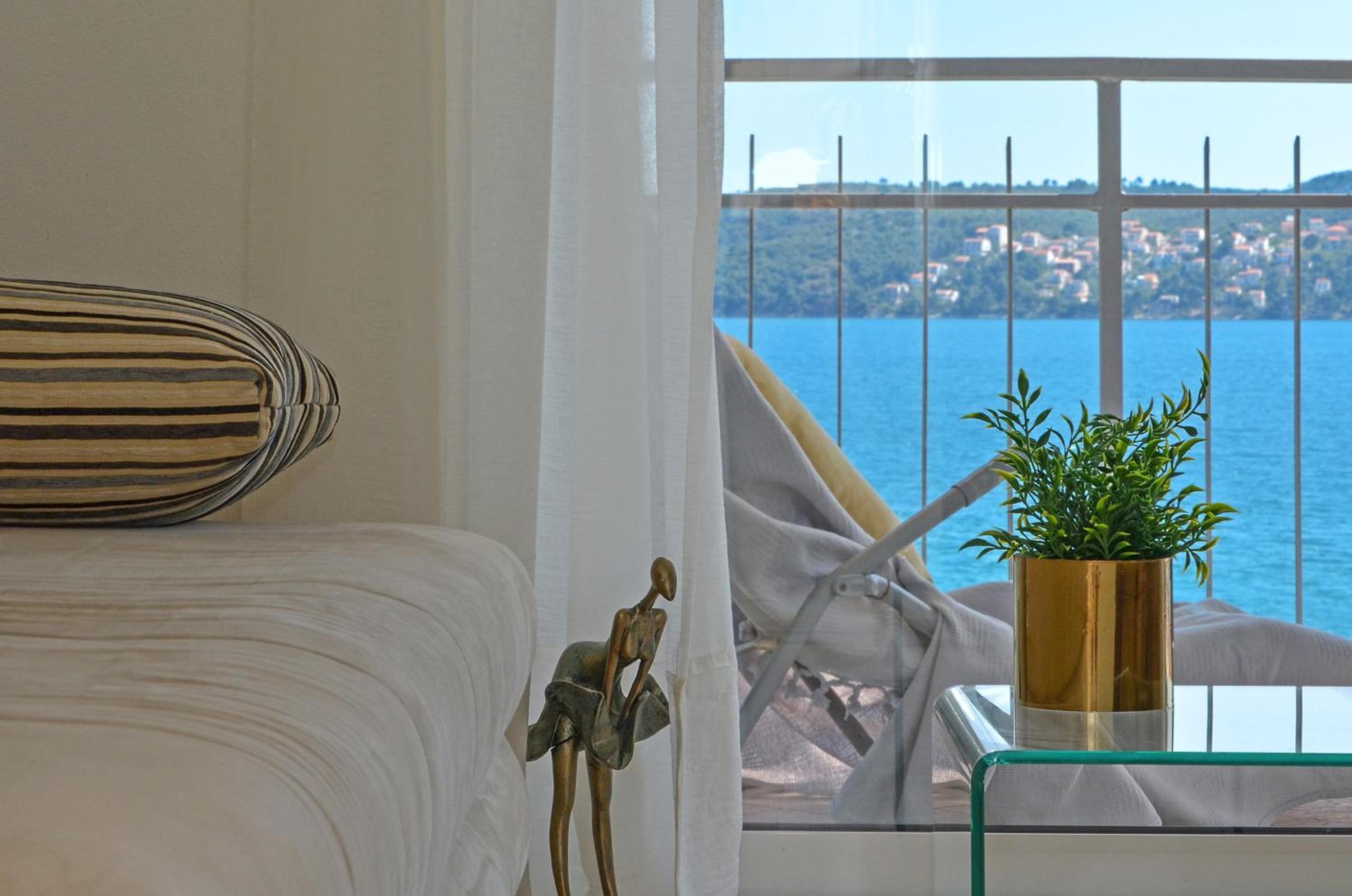 Mar deLuxe apartments view 5