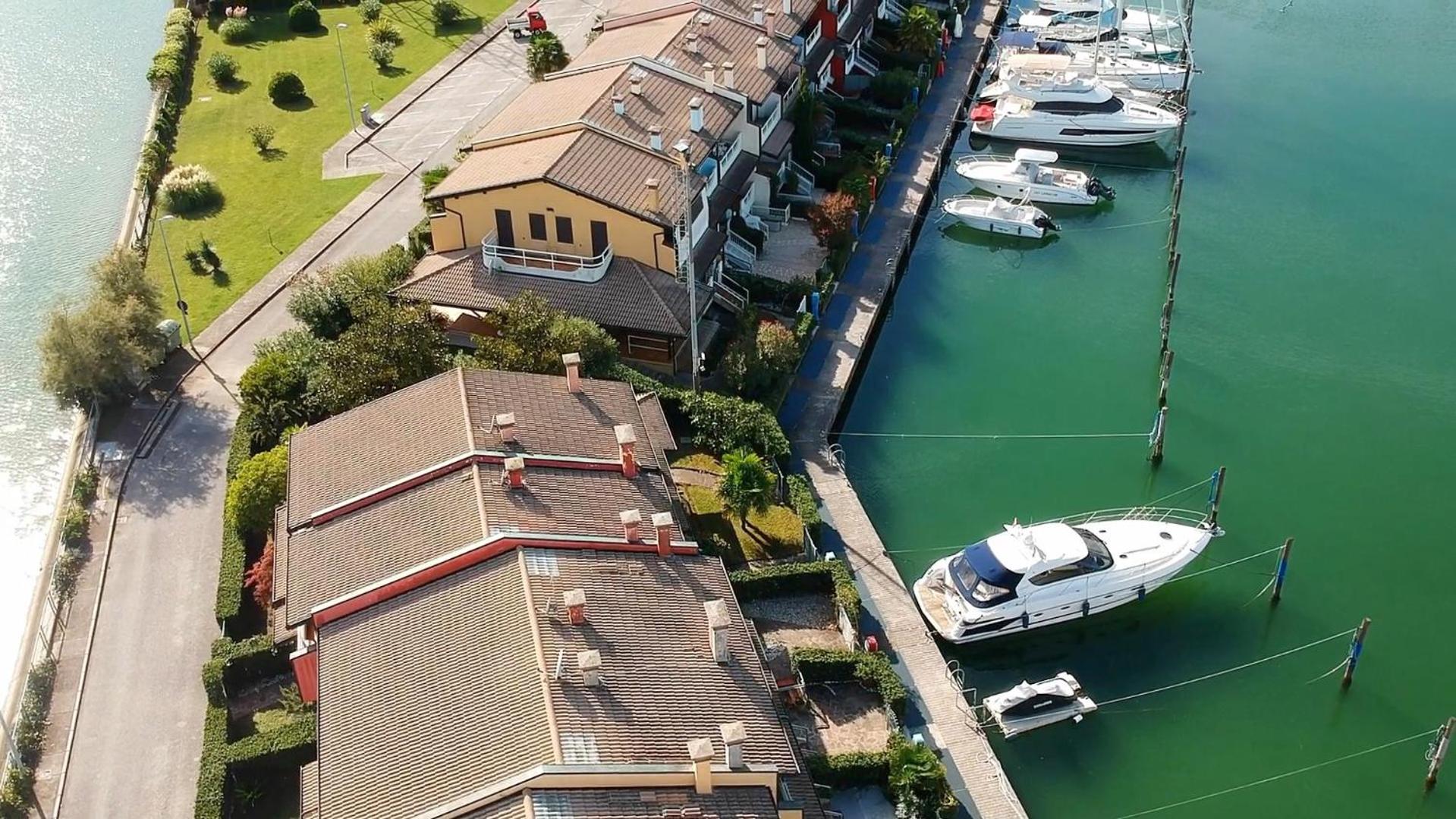 Photo 28