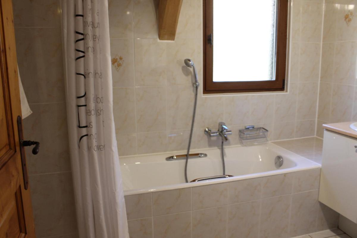 Photo 46