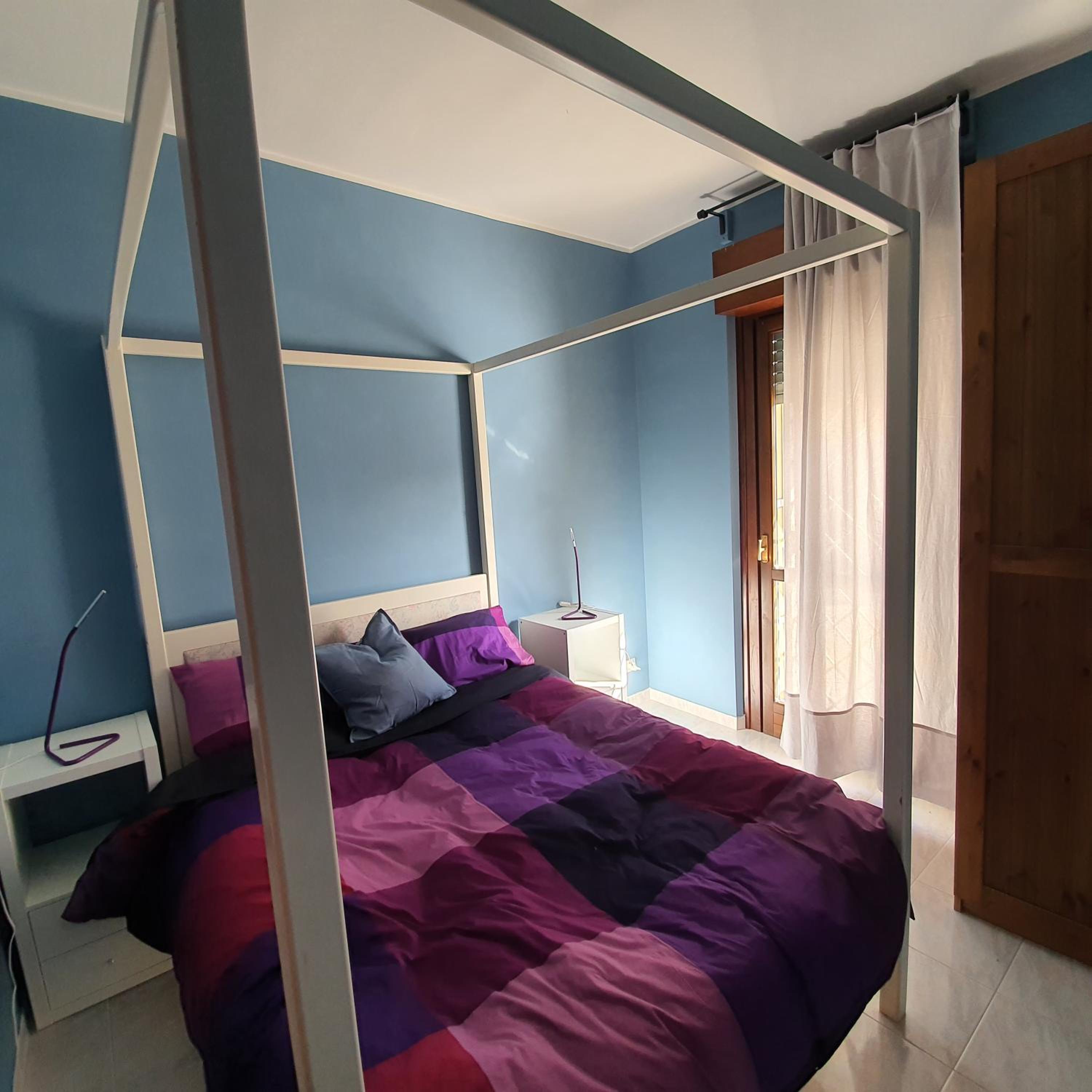 ILIO e GIULIA APART 300 METERS FROM METRO STATION C