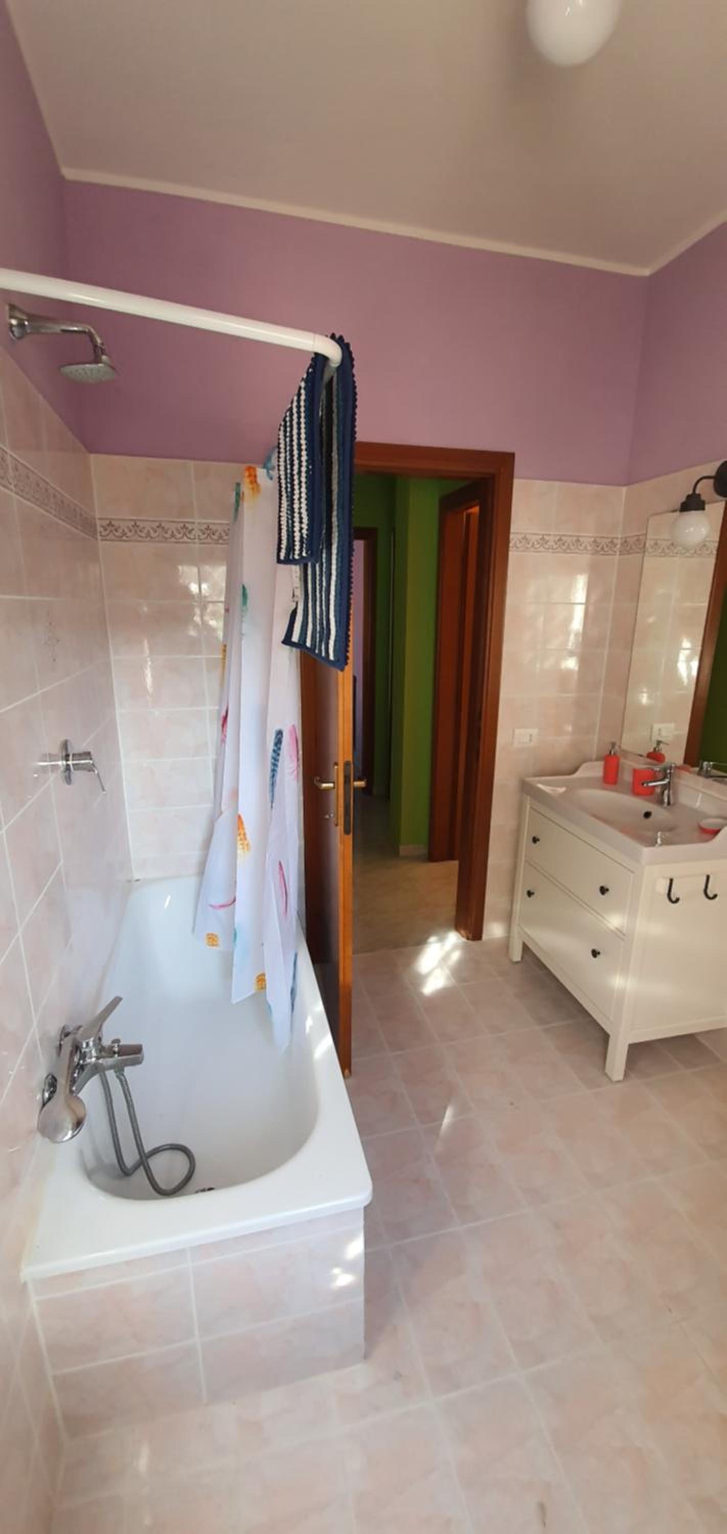 ILIO e GIULIA APART 300 METERS FROM METRO STATION C