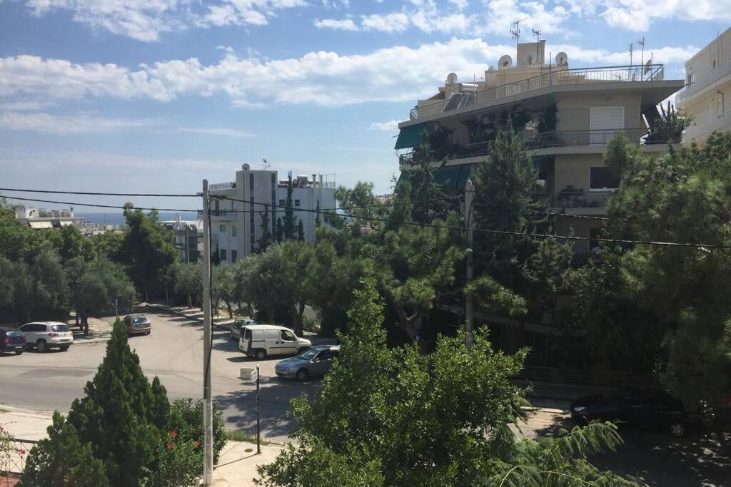 Two Bedroom Apartment Near Alimos Marina !