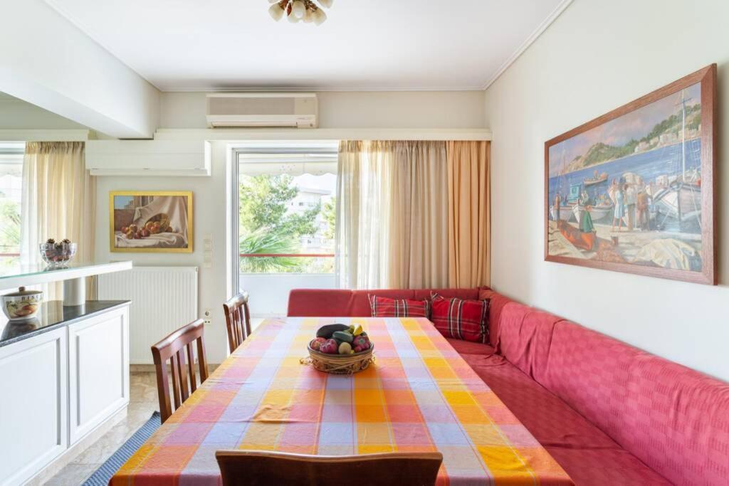 Two Bedroom Apartment Near Alimos Marina !