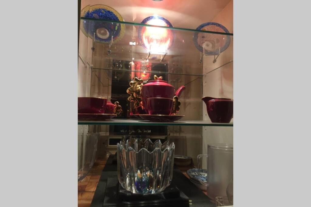 Two Bedroom Apartment Near Alimos Marina !