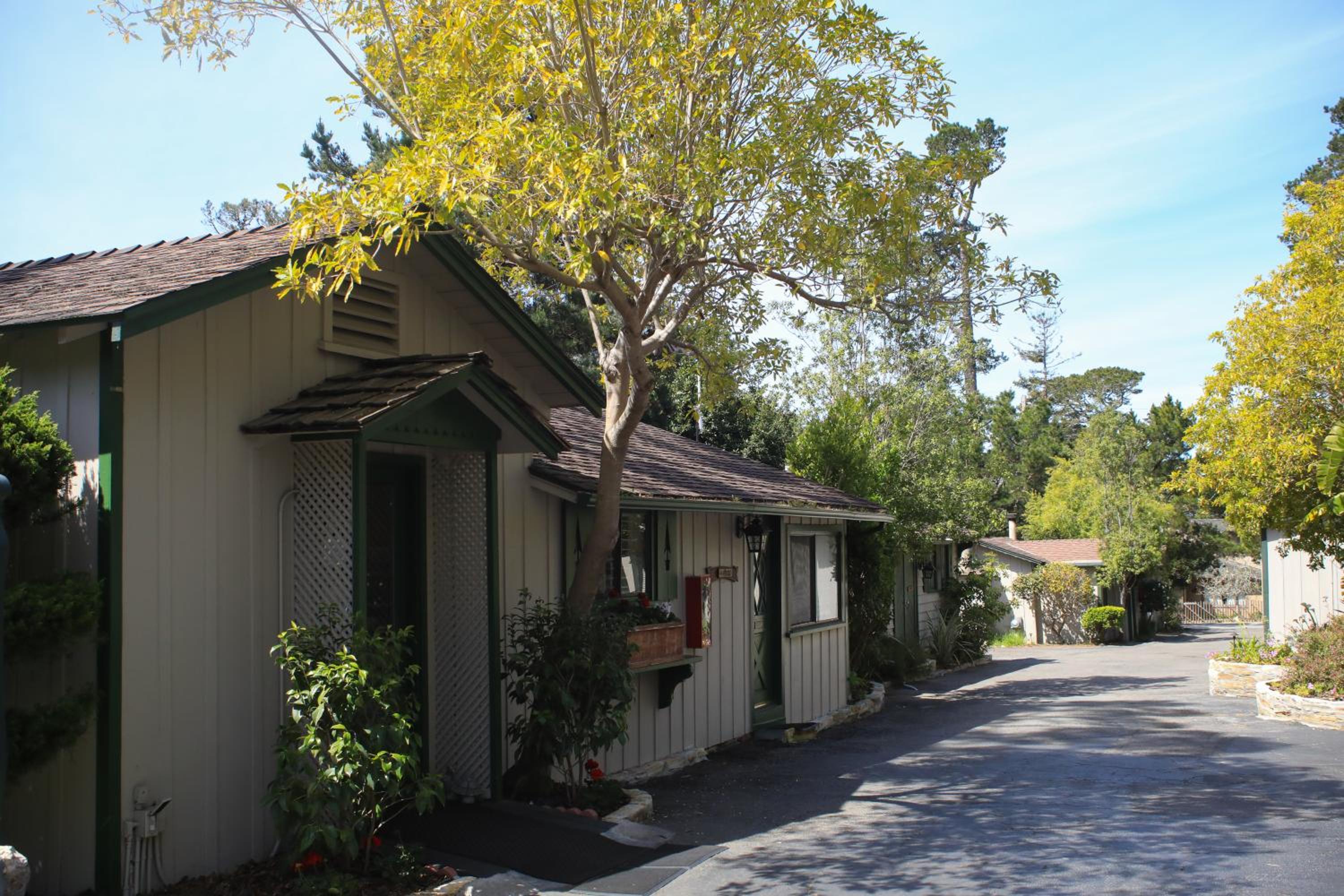 Carmel Resort Inn - Property Image 36