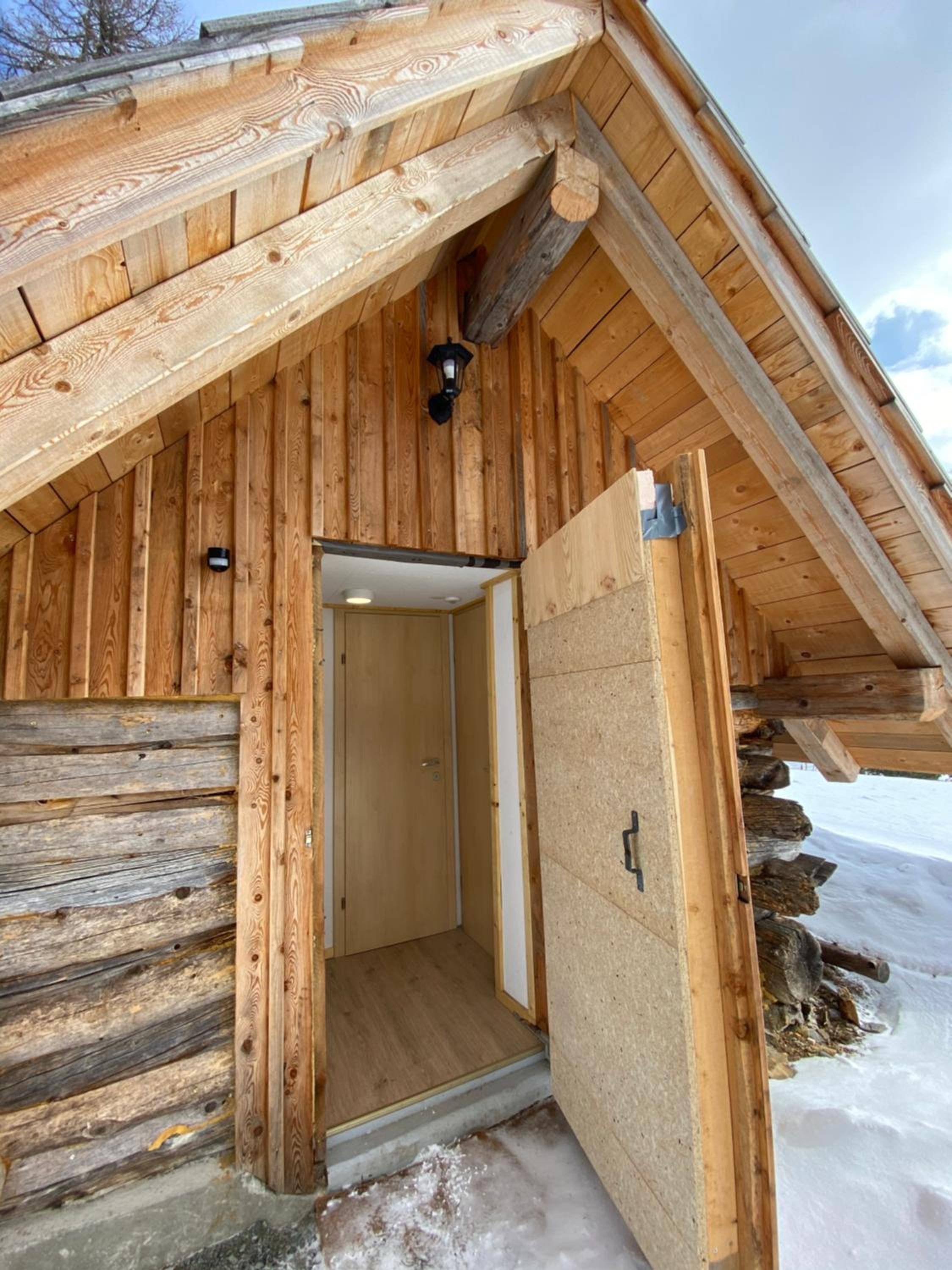 Photo 8
