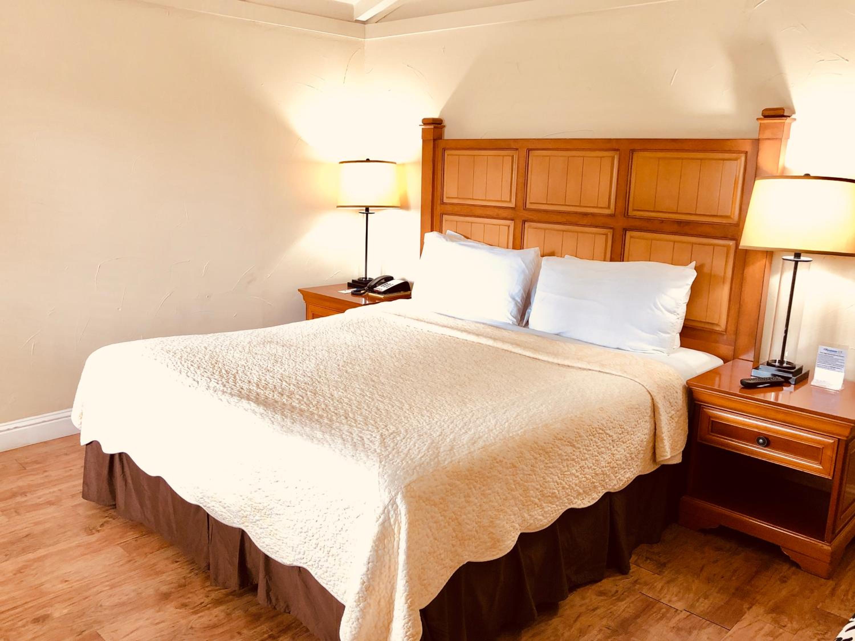 Carmel Resort Inn - Property Image 33