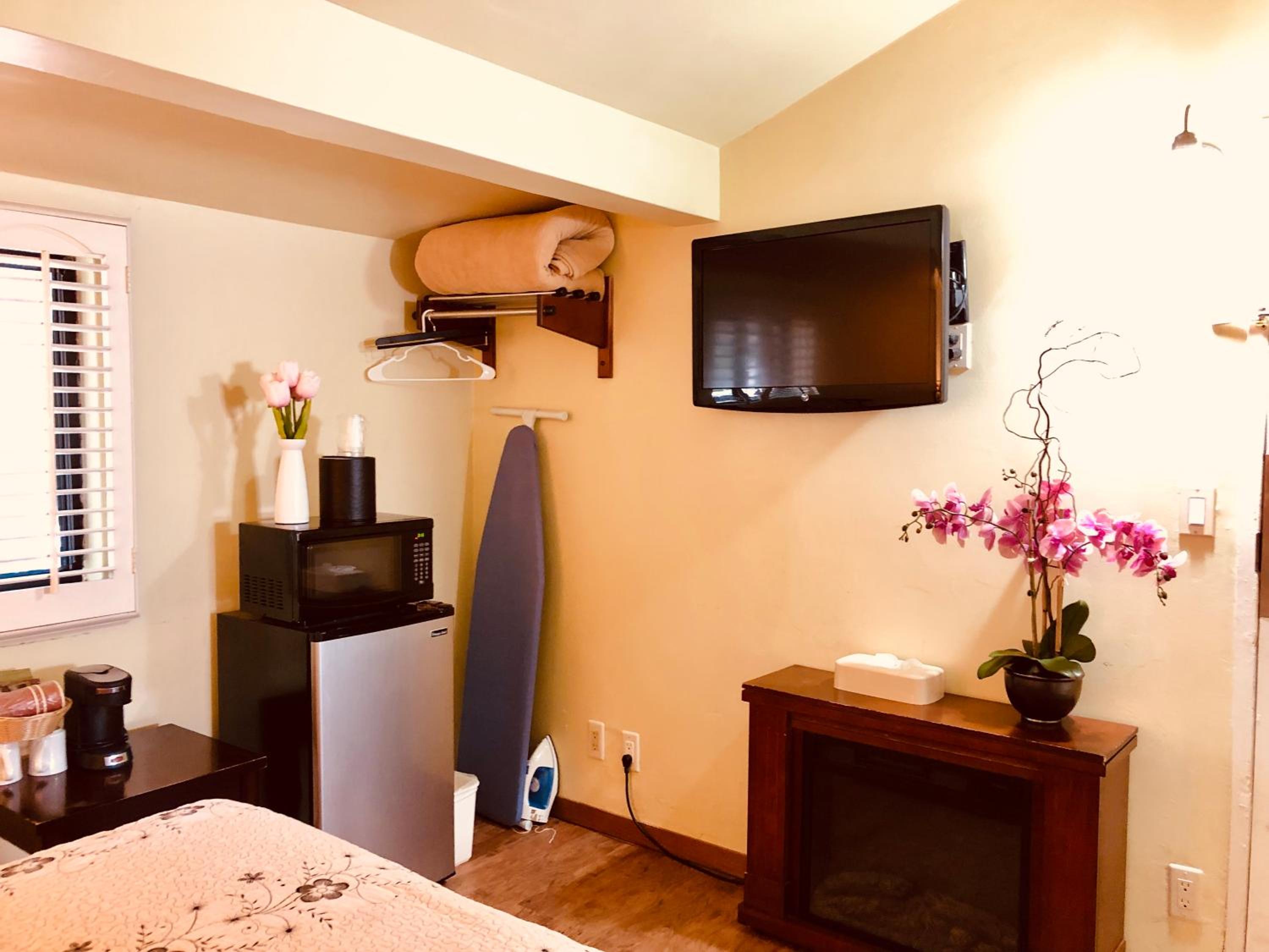 Carmel Resort Inn - Property Image 29