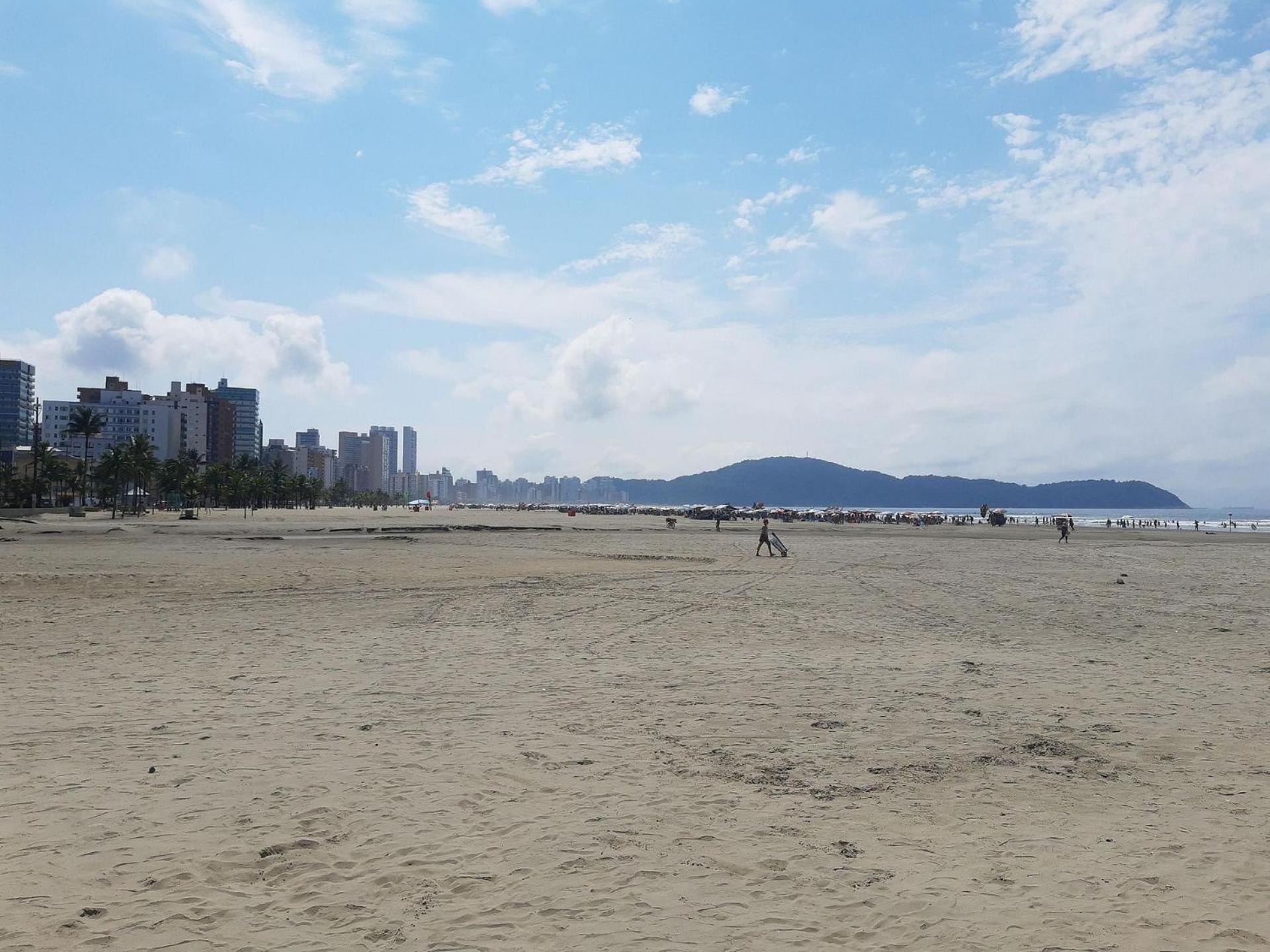 Incrível apartamento na Guilhermina com vista pro mar view 2