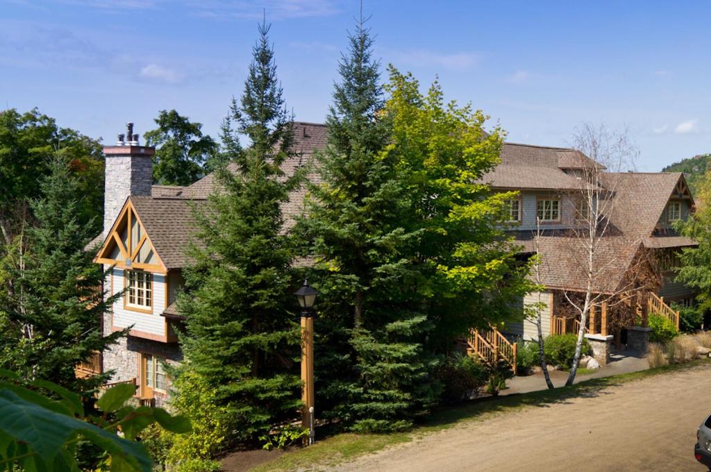Les Falaises by Tremblant Platinum view 3