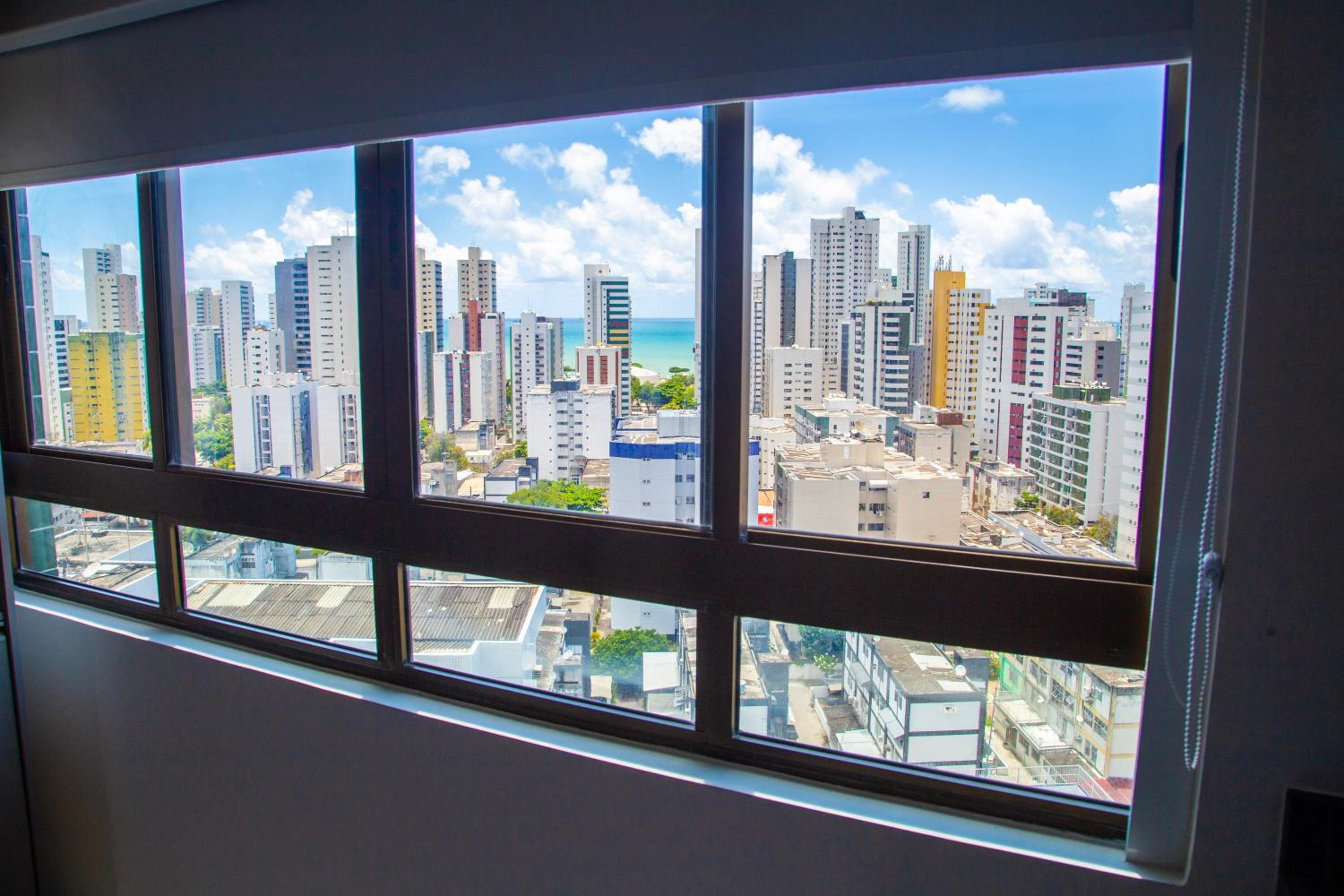 Flat no melhor de Boa Viagem, completo , Vista para o mar, 1404