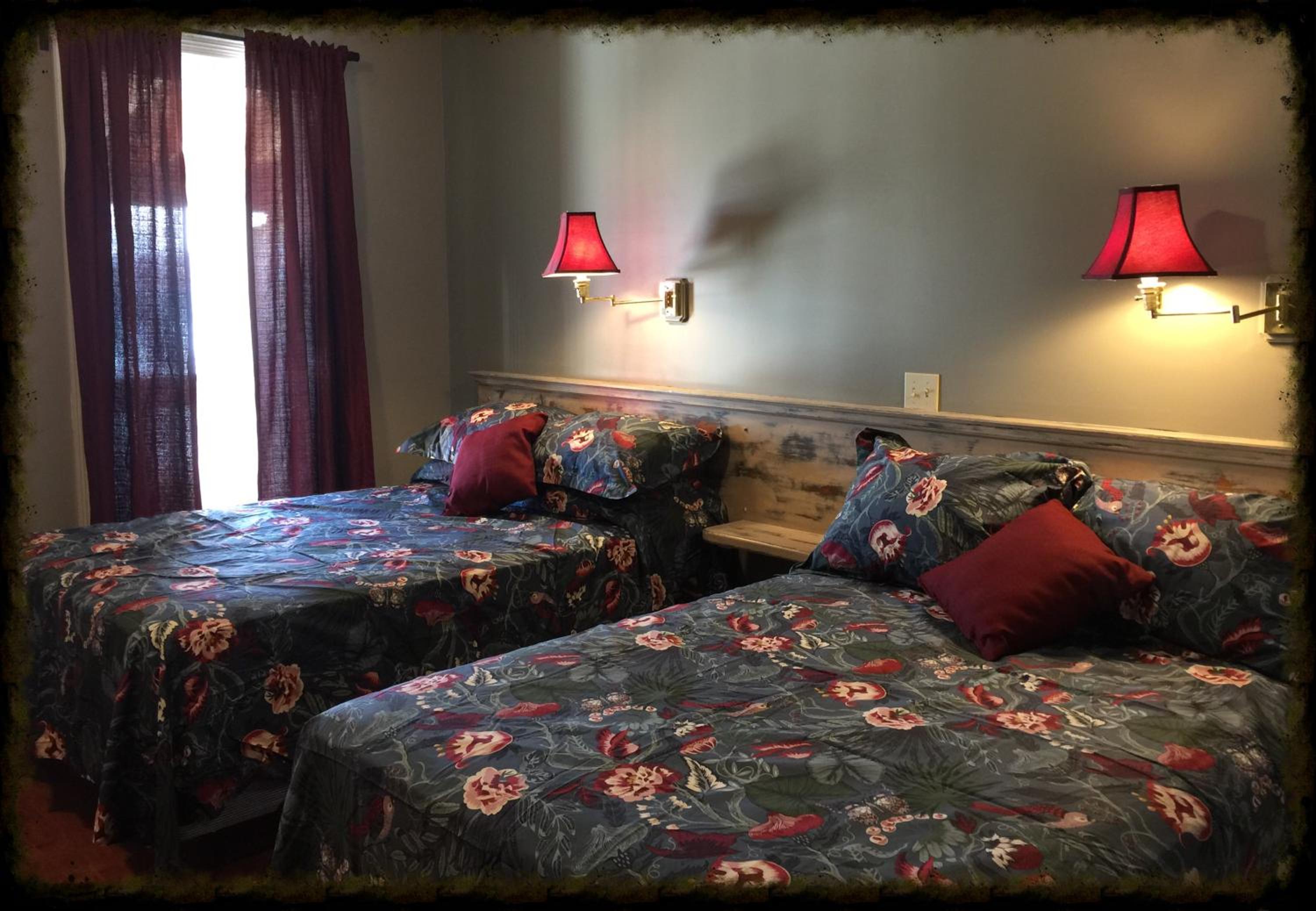 Shoreline Suites