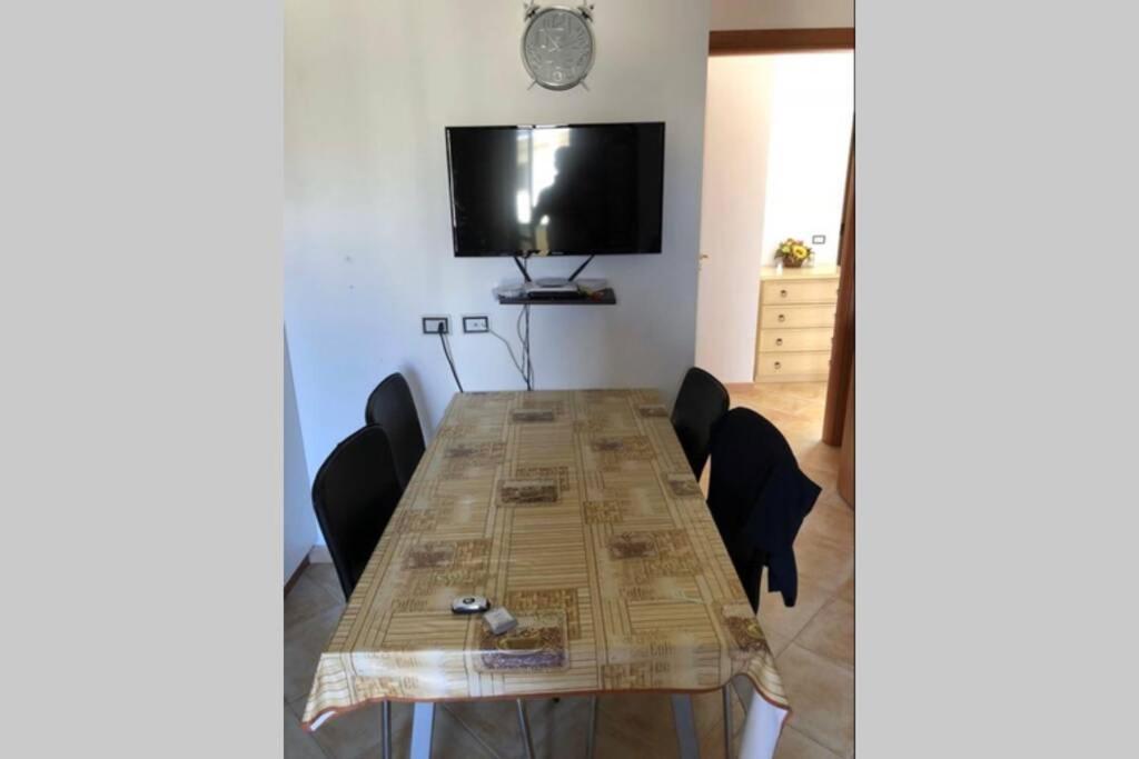 Caulonia, 2 bed 1st Floor Apartment Close To Beach view 2