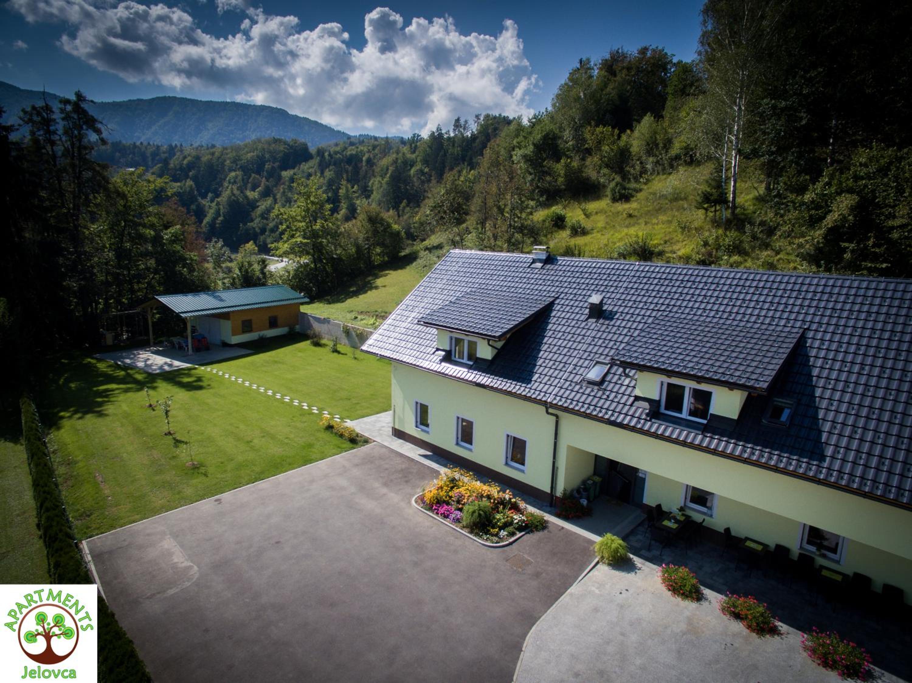 Apartment Jelovca - in the attic view 4