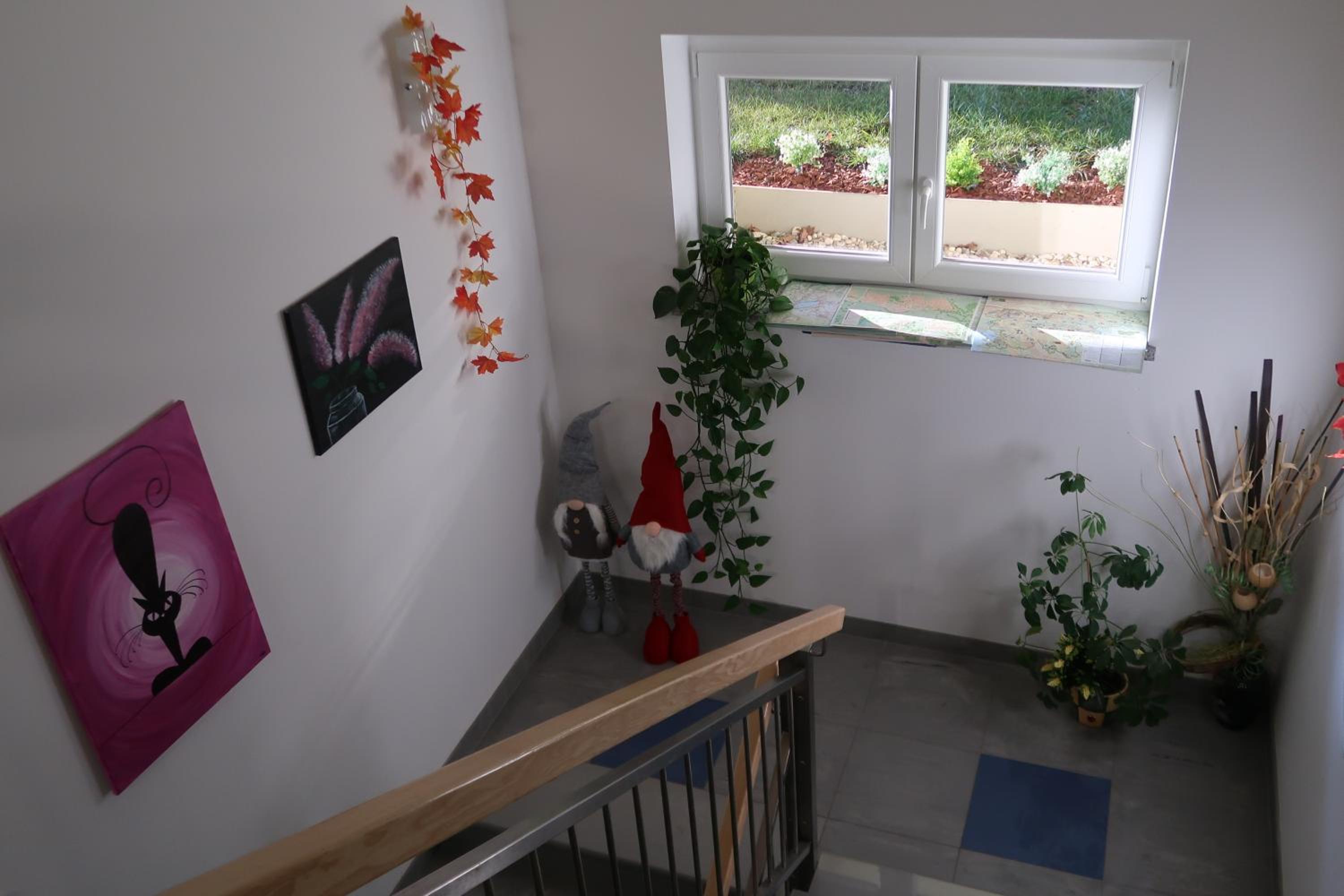 Photo 34