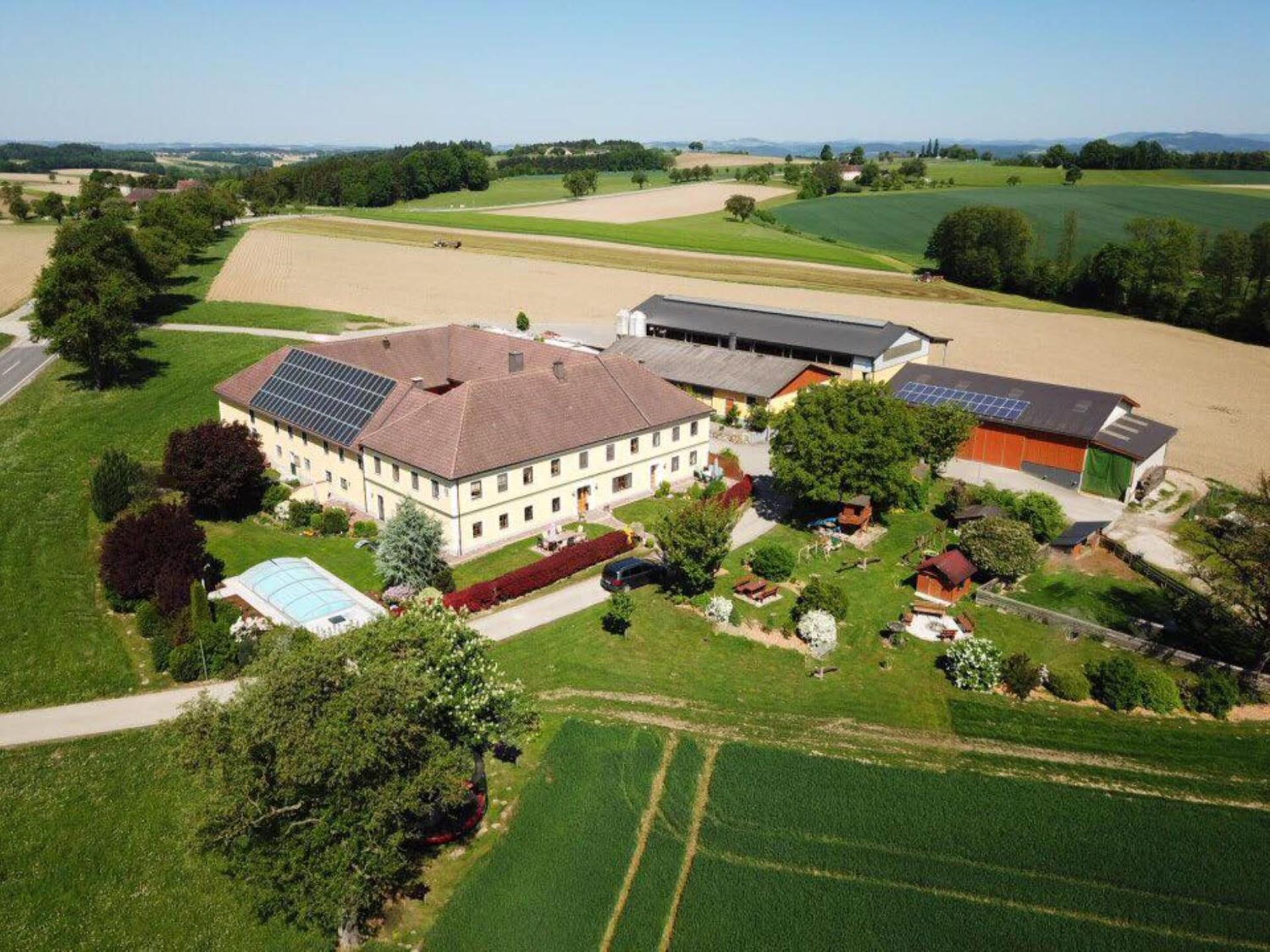Familienbauernhof Strassbauer