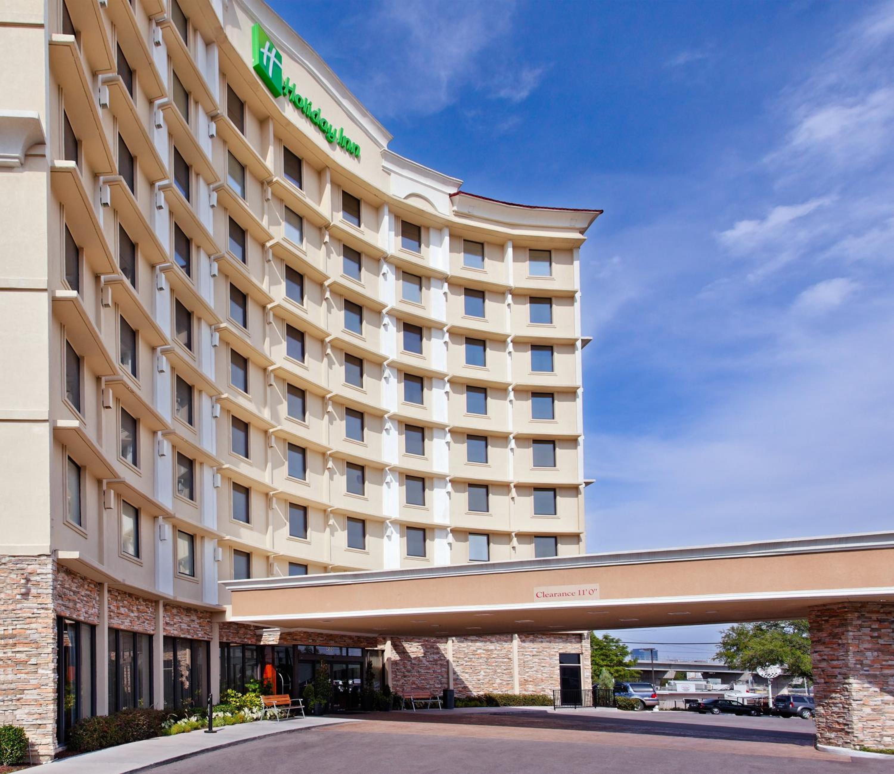 Hotel Holiday Inn Dallas Market Center, an IHG Hotel - Image 1