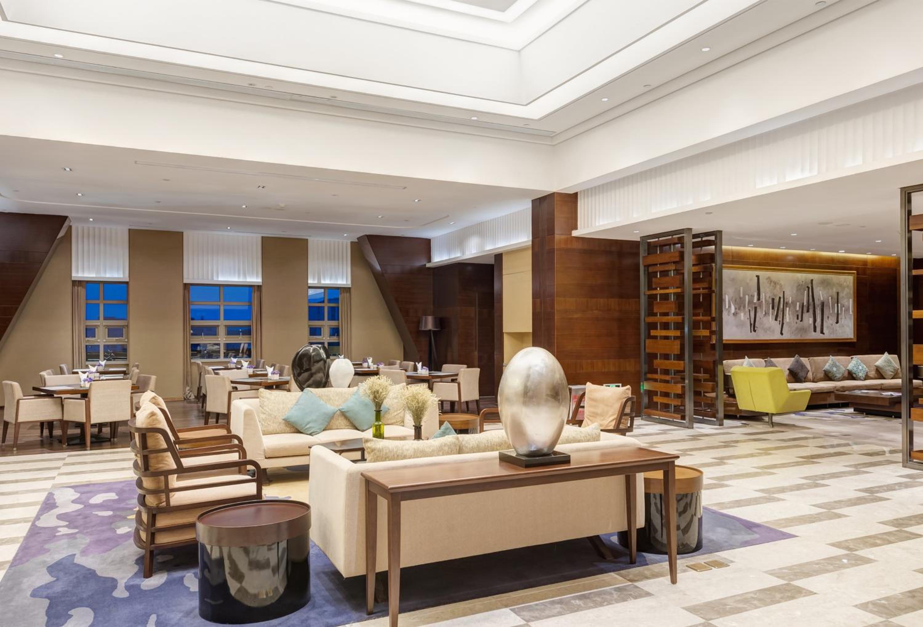 Holiday Inn Qingdao Expo, an IHG Hotel