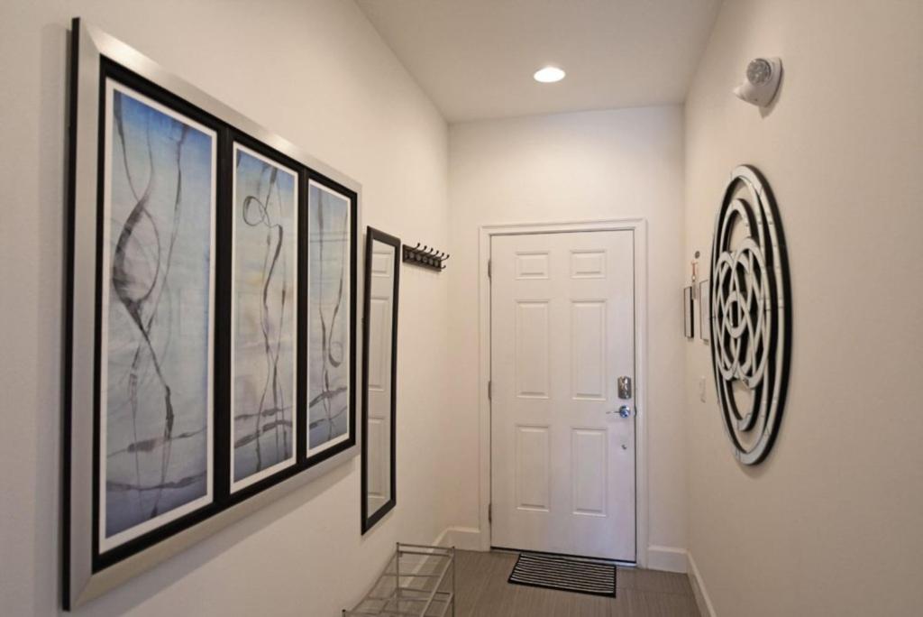 Beautiful 3-Bed Villa 10 Minutes From Disney-17440 Serenity Resort townhouse