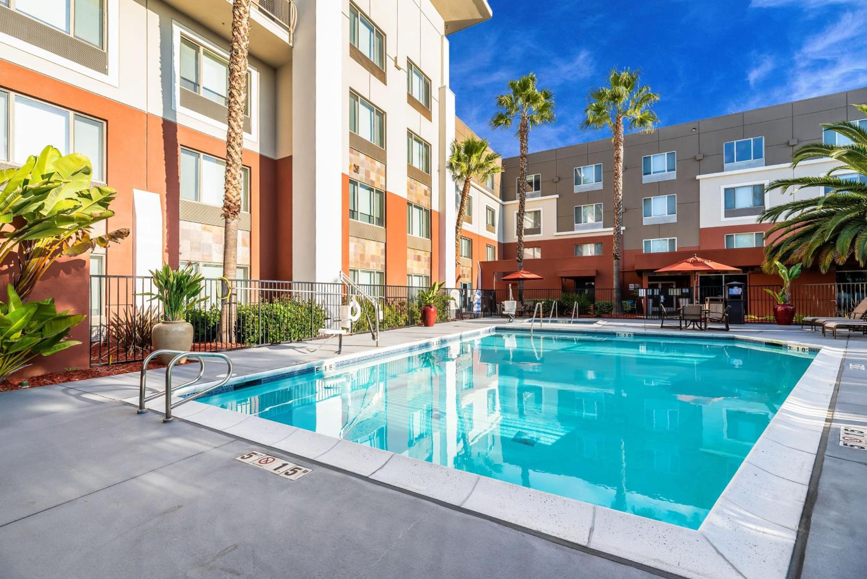 Holiday Inn Express Fremont - Milpitas Central, an IHG Hotel - Property Image 101