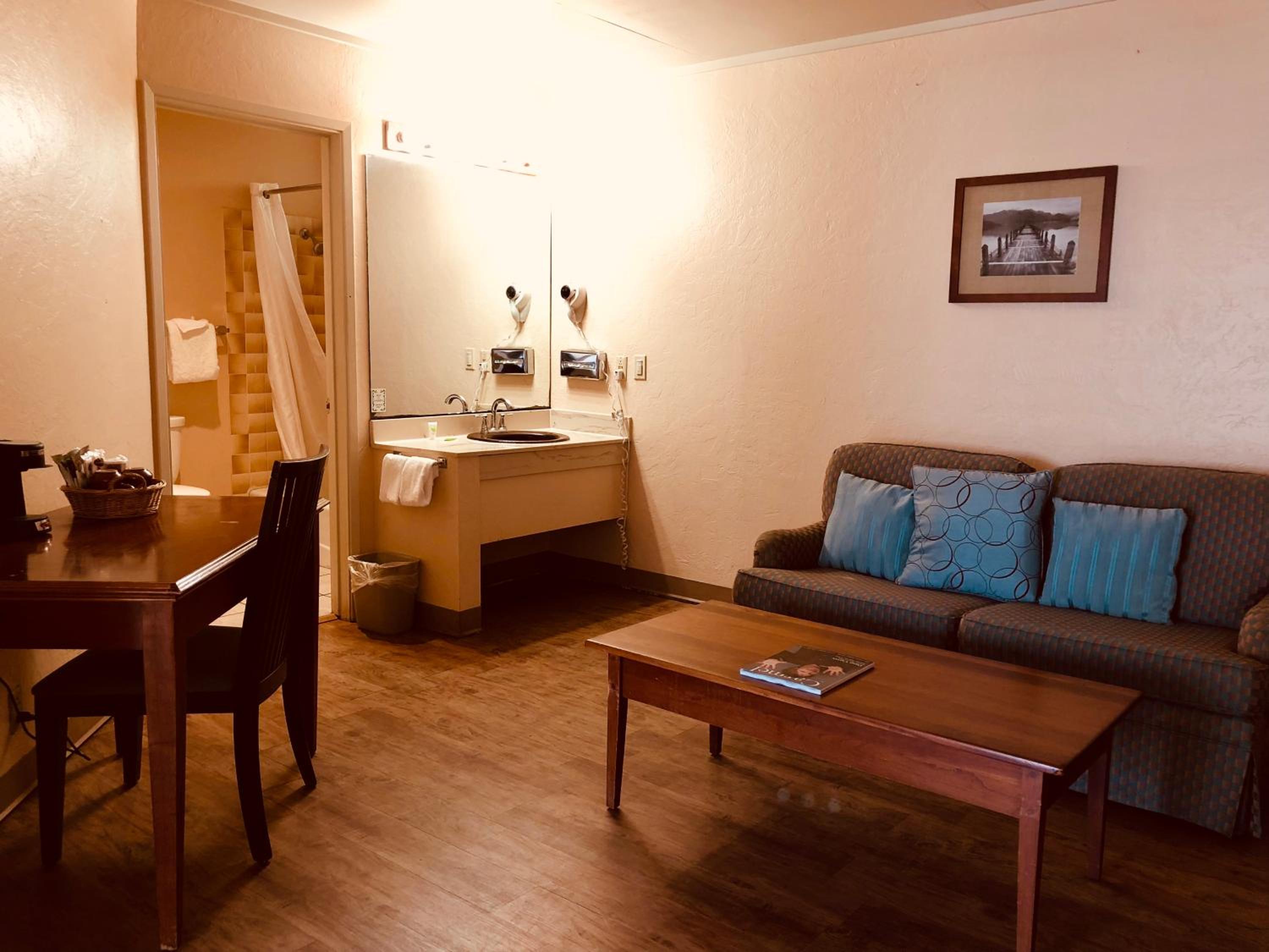 Carmel Resort Inn - Property Image 92