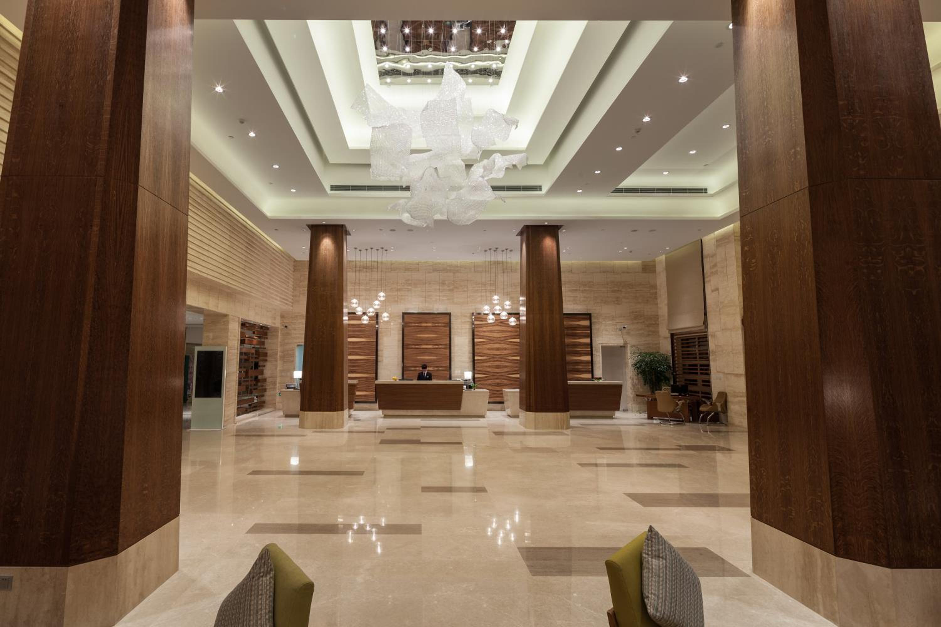 Holiday Inn Qingdao Expo, an IHG Hotel