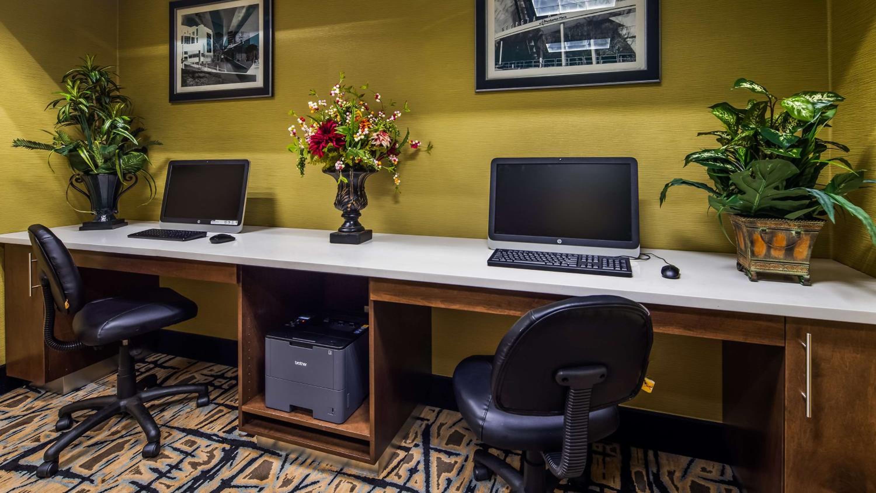 Best Western Plus McDonough Inn & Suites