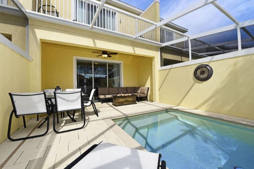 Beautiful 3-Bed Villa 10 Minutes From Disney-17440 Serenity Resort townhouse