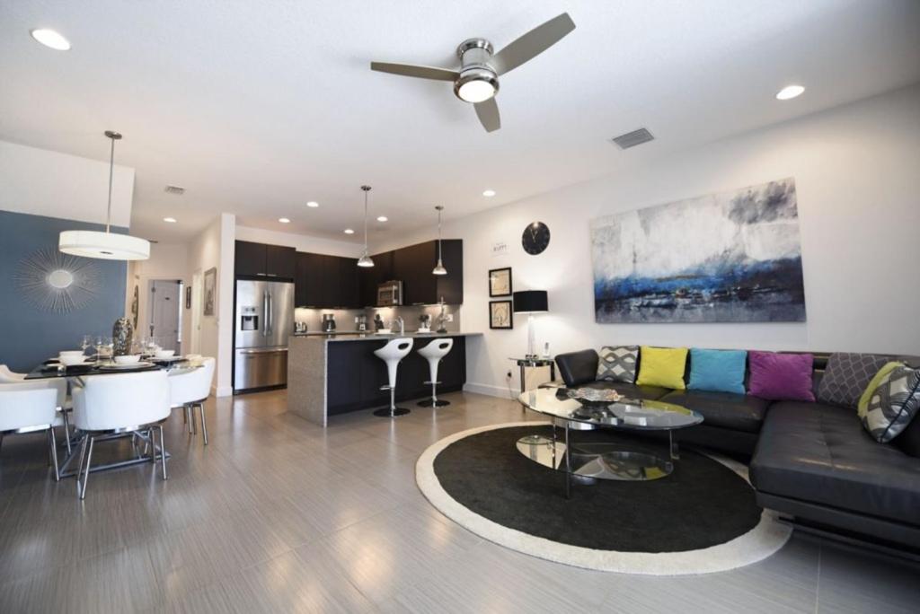Beautiful 3-Bed Villa 10 Minutes From Disney-17440 Serenity Resort townhouse