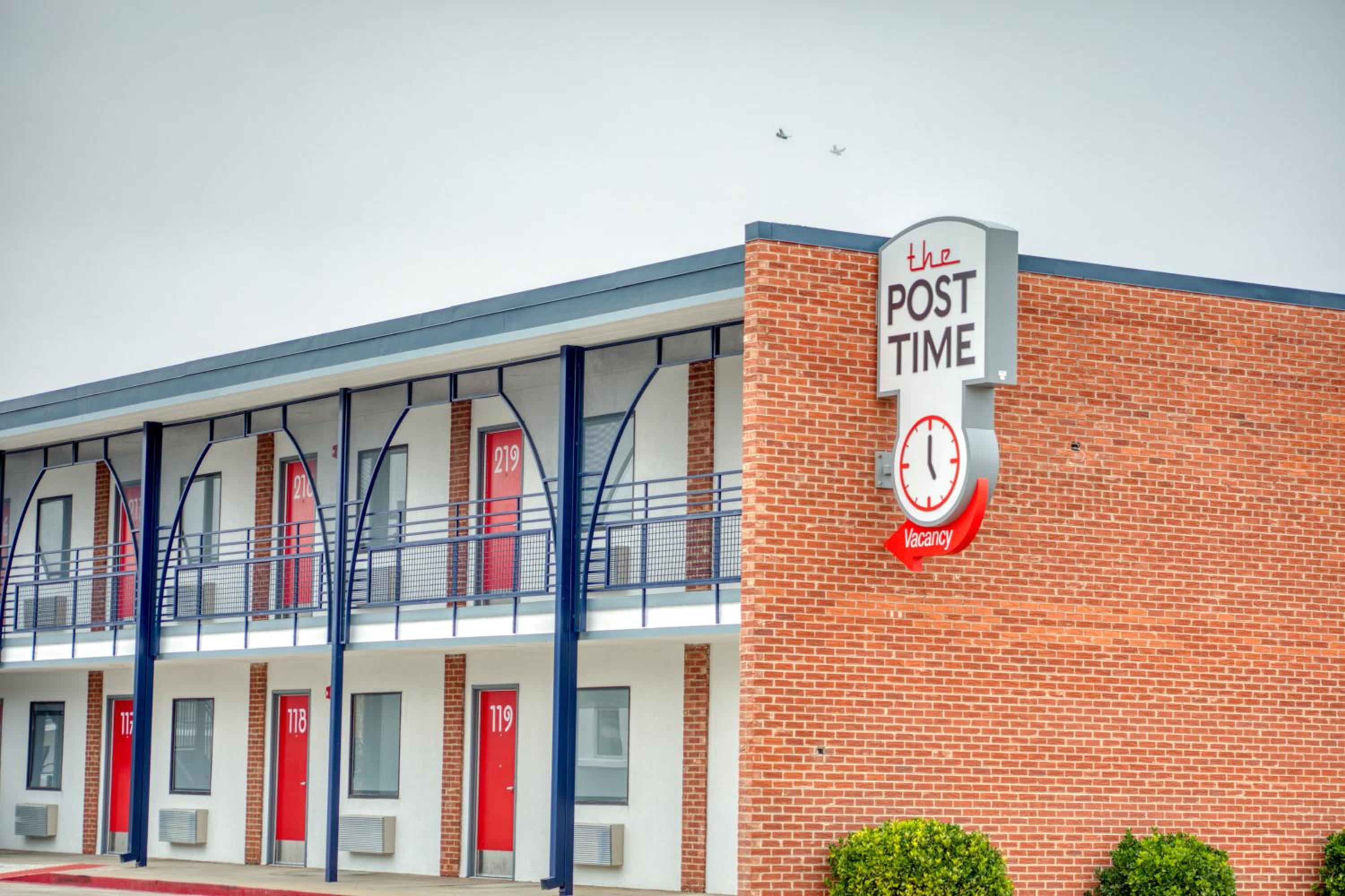Carlsbad Vacations - Post Time Inn - Property Image 11