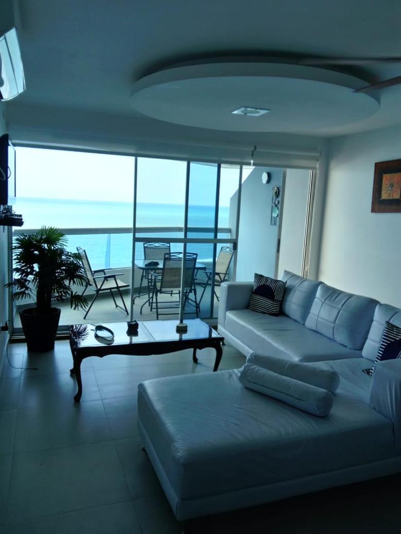 Dpto Moderno Frente al Mar. Edf: Deymar 7mo Piso view 3
