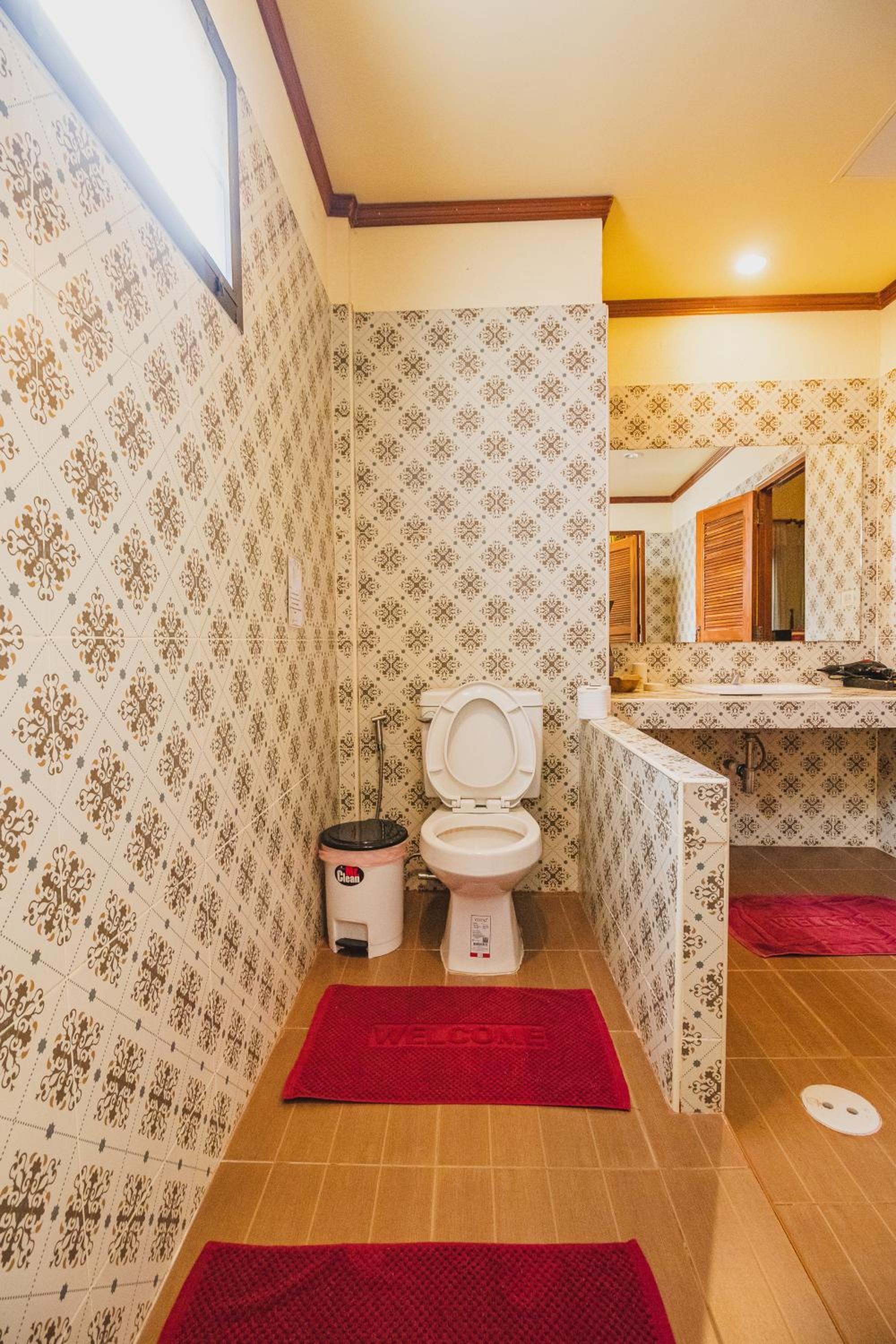 Joy's House & Tour
