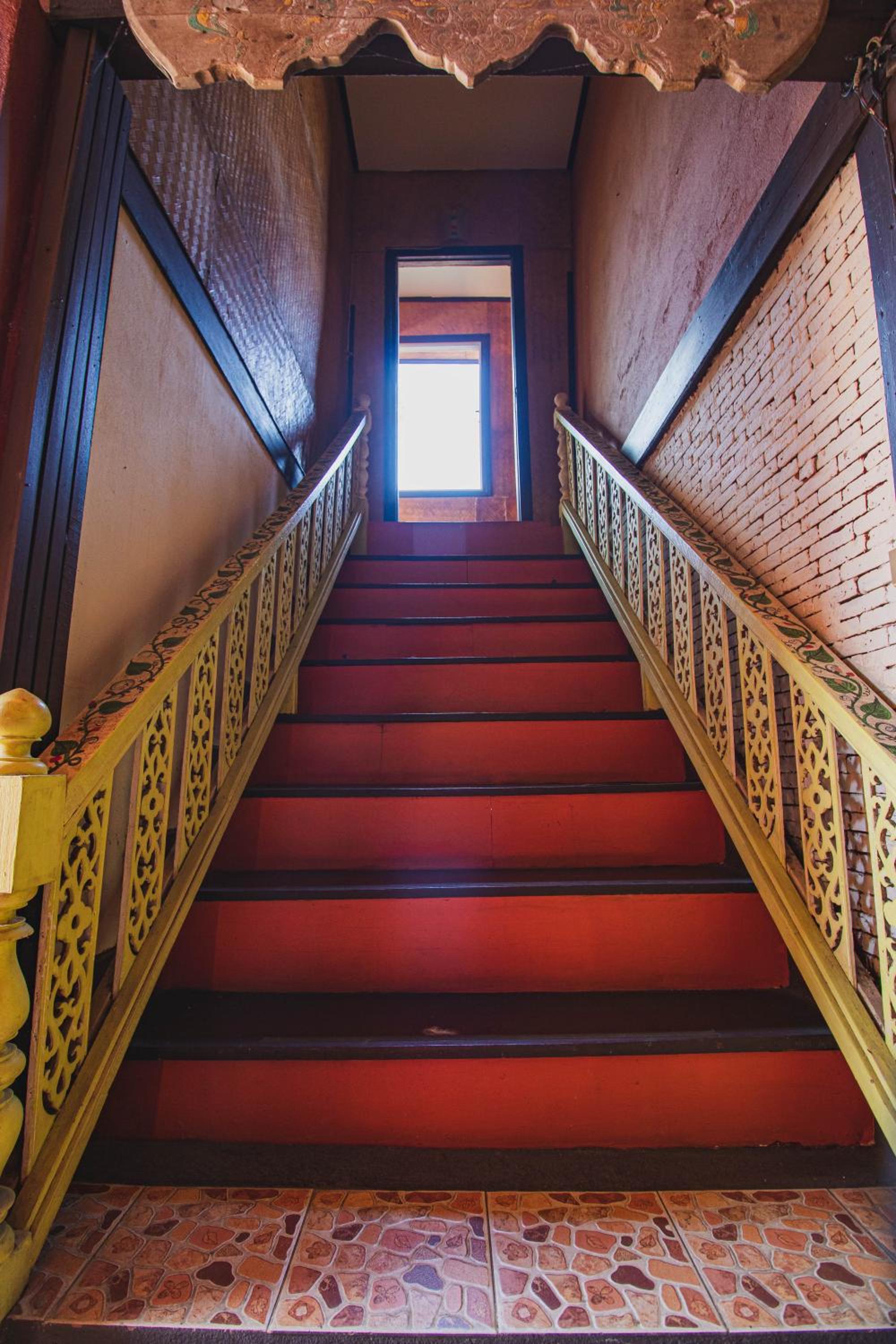 Joy's House & Tour