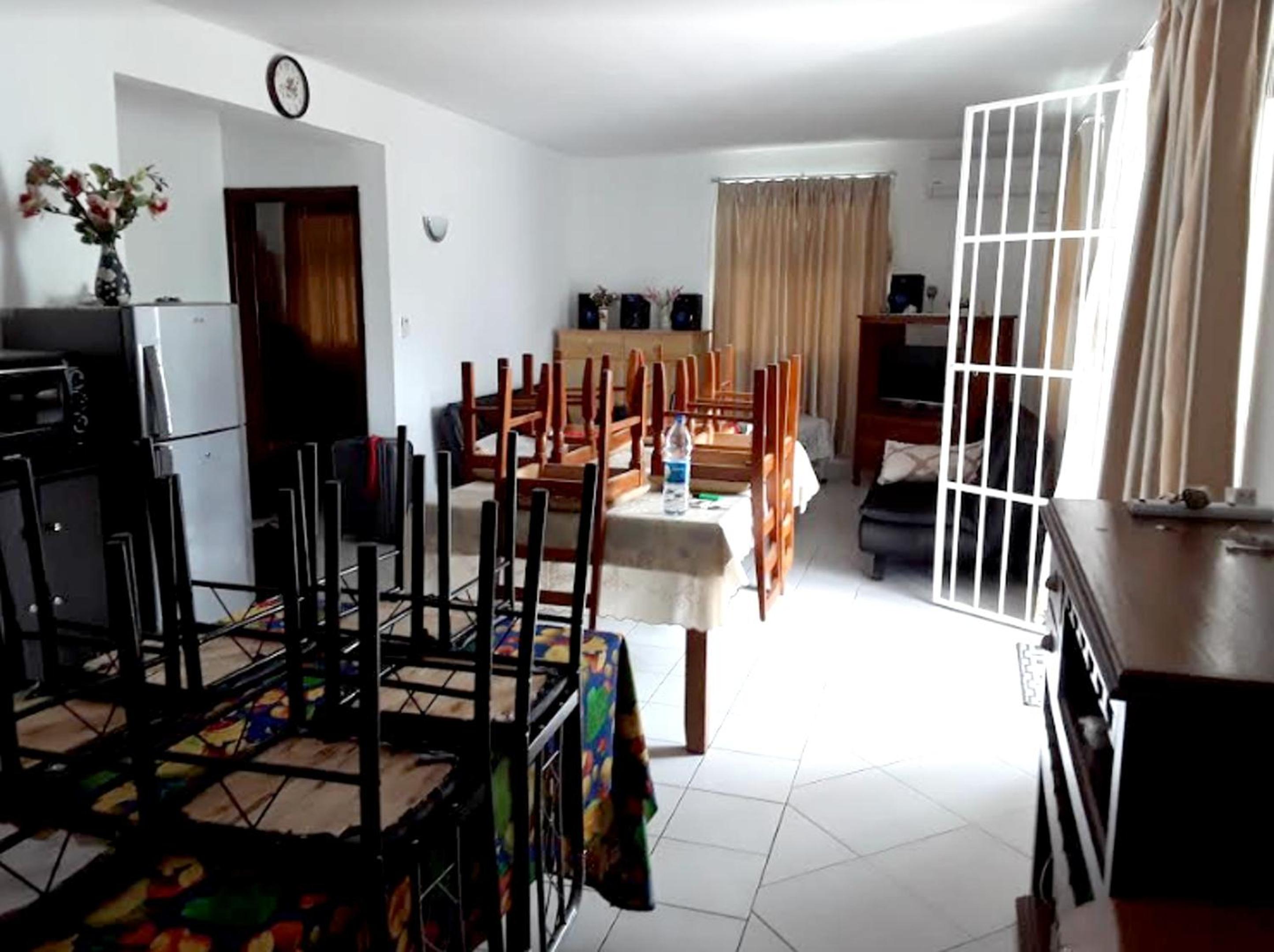 Spacious Apartment in Flic En Flac with Shared Pool