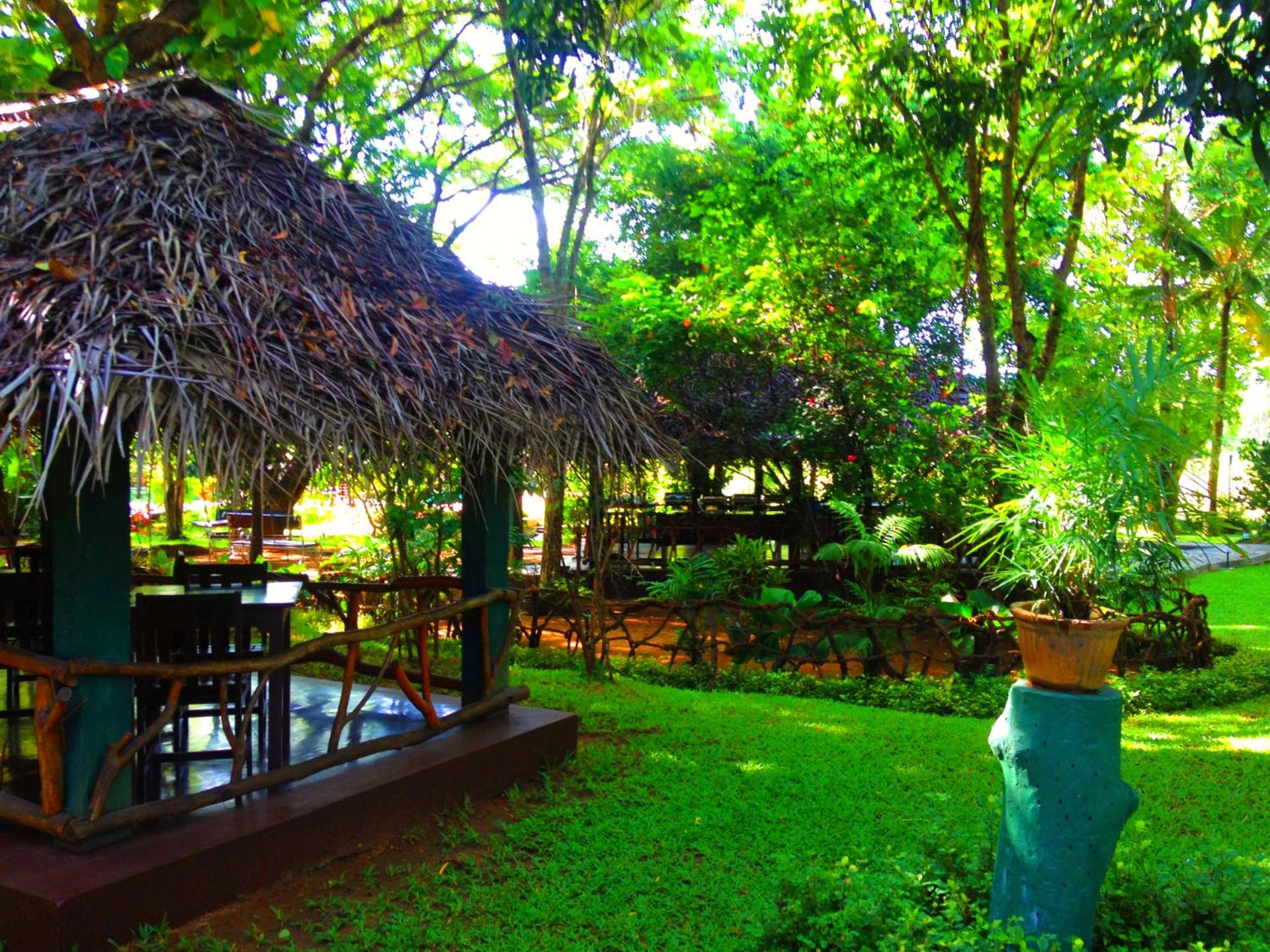 Pelwehera Village Resort