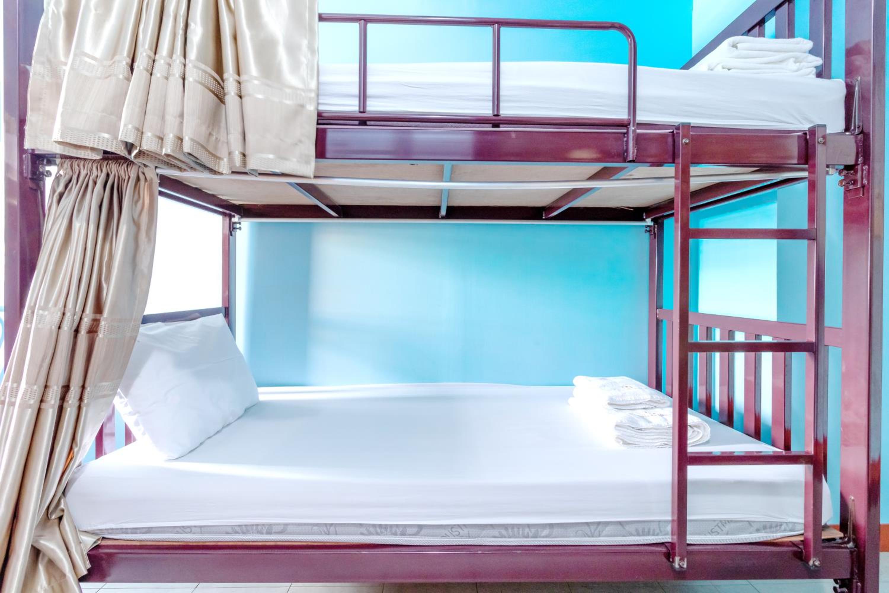Hatyai Dee Hostel