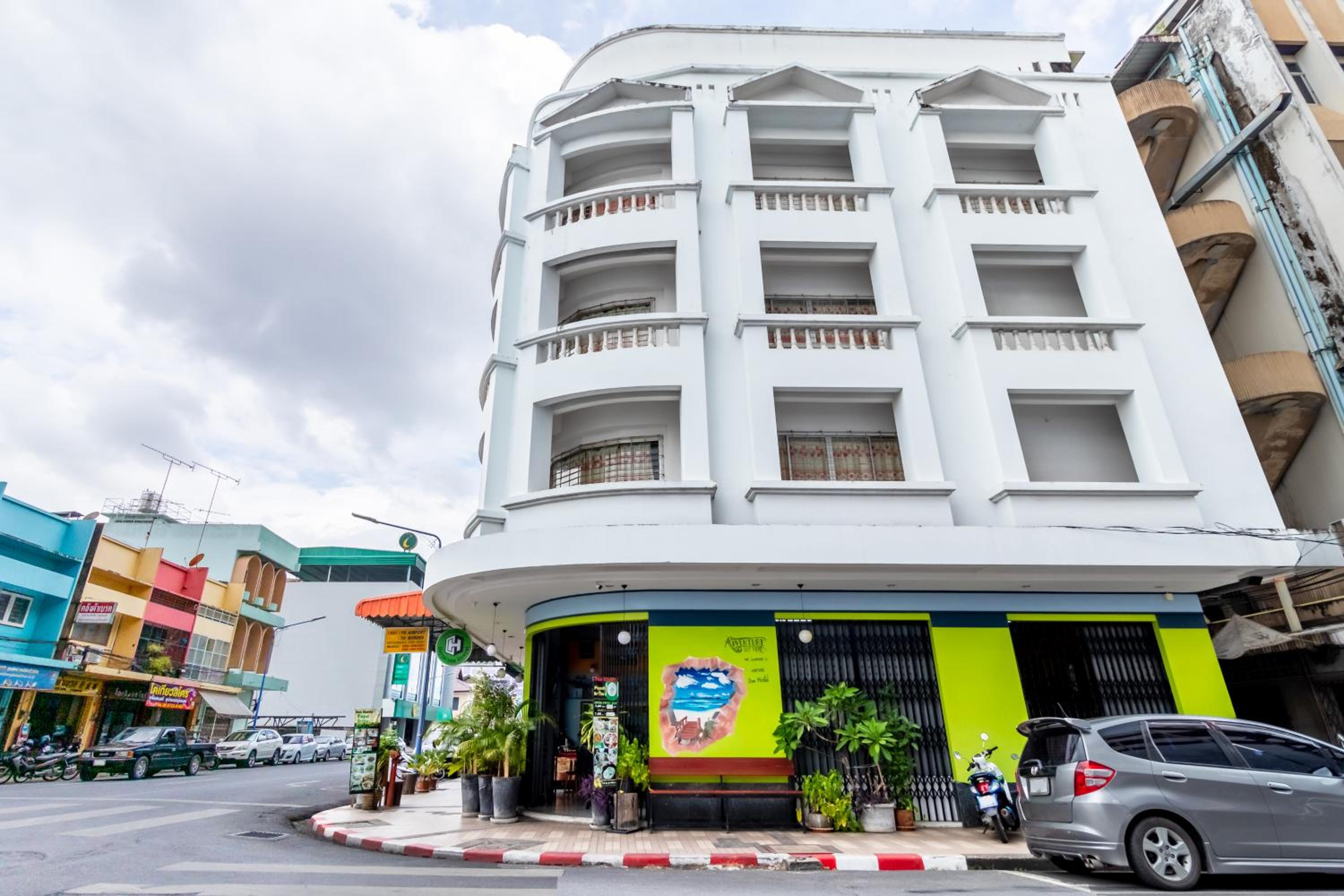 Hatyai Dee Hostel