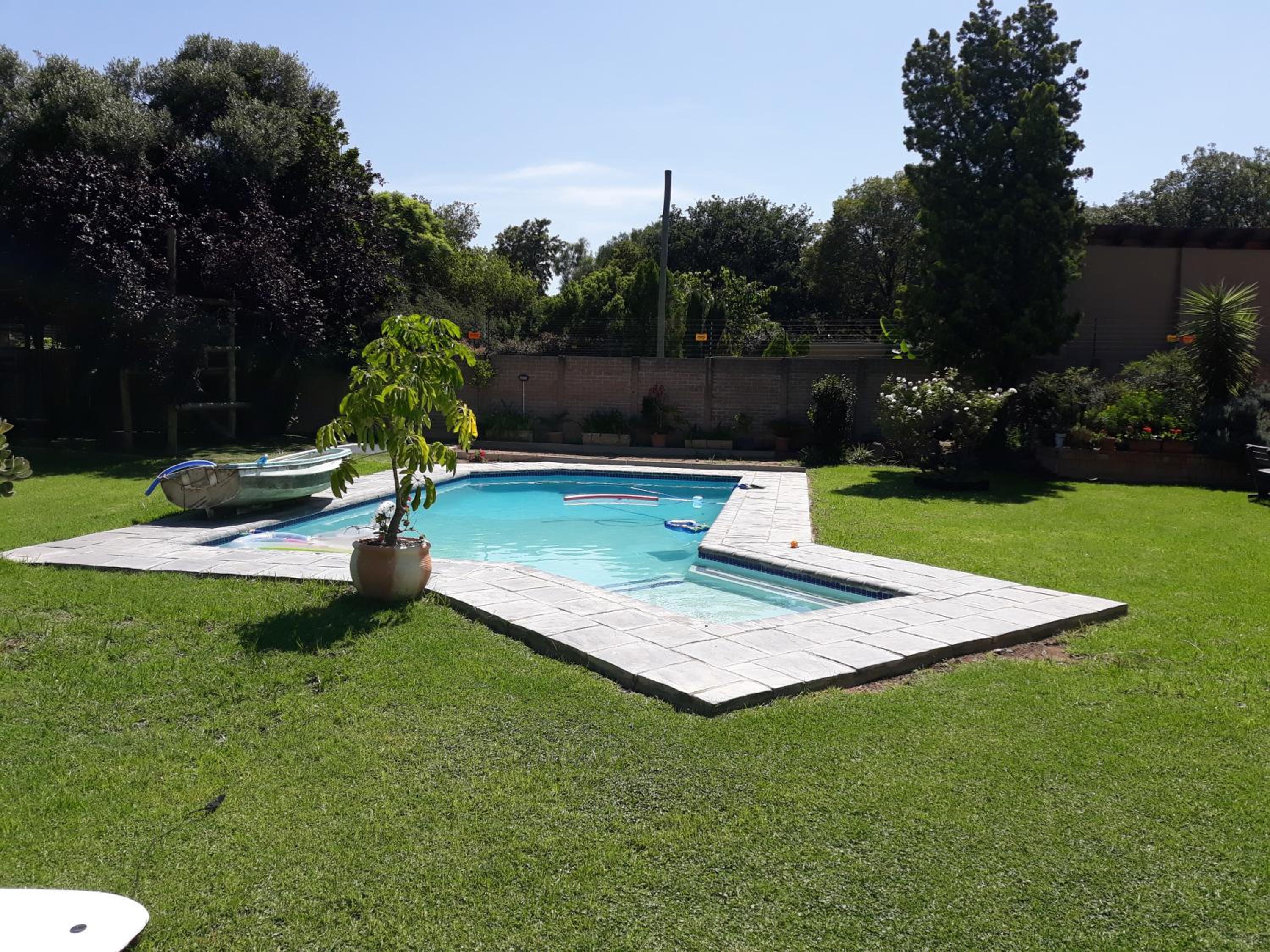 8 Ibis Lane Guest House