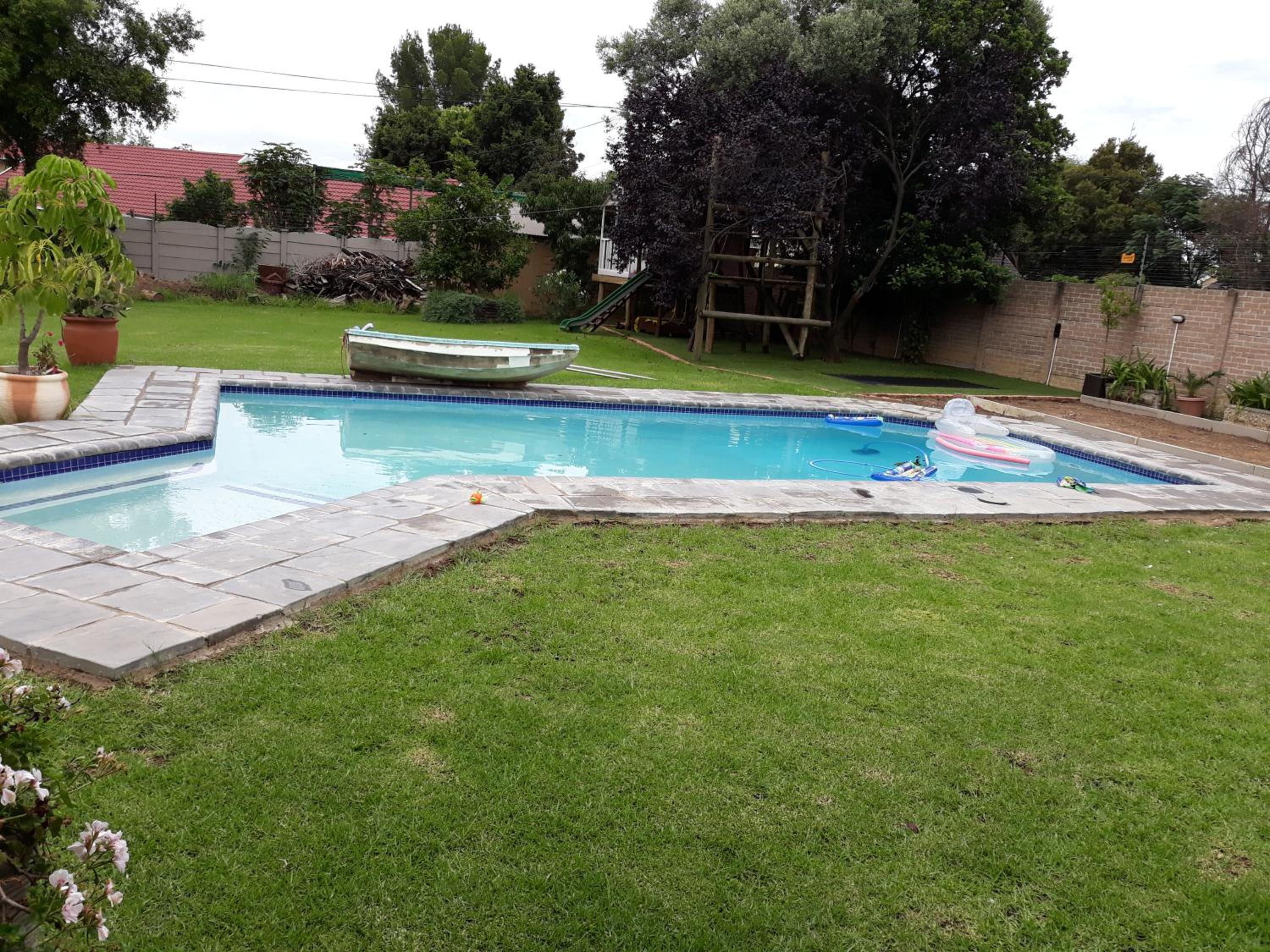 8 Ibis Lane Guest House