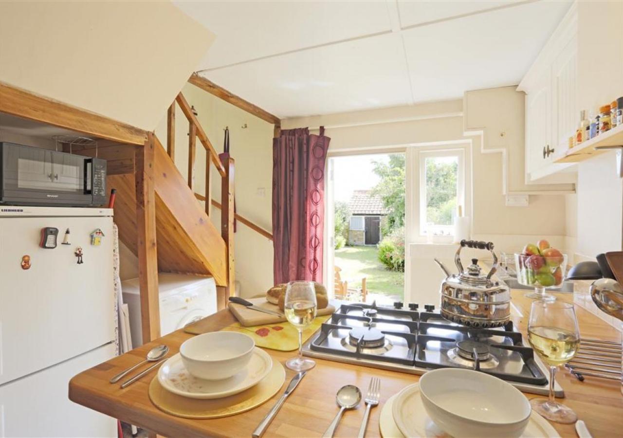 1 Bed in Woodbridge oc-hok view 3