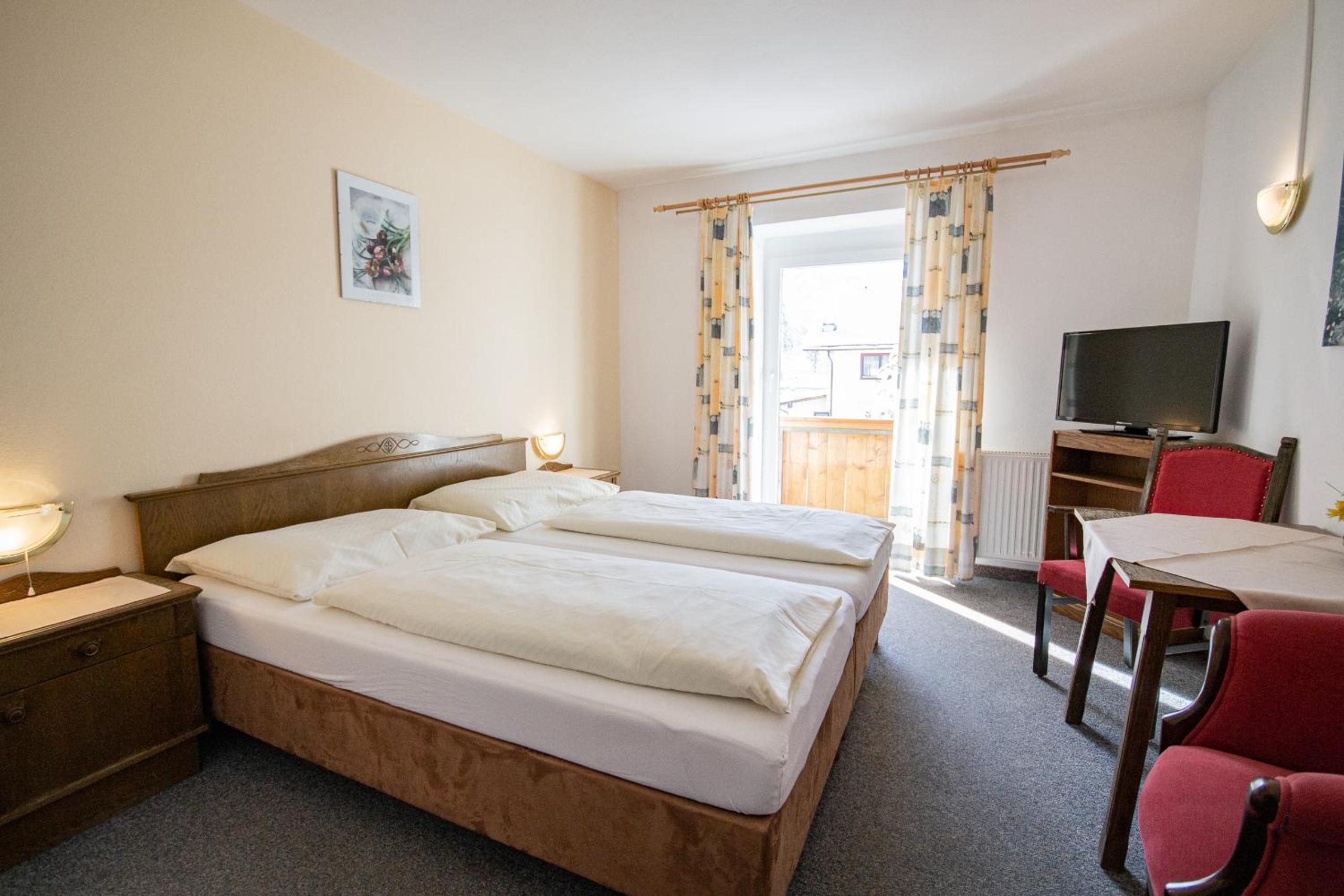 Pension Nina & Gasthof Alpenrose